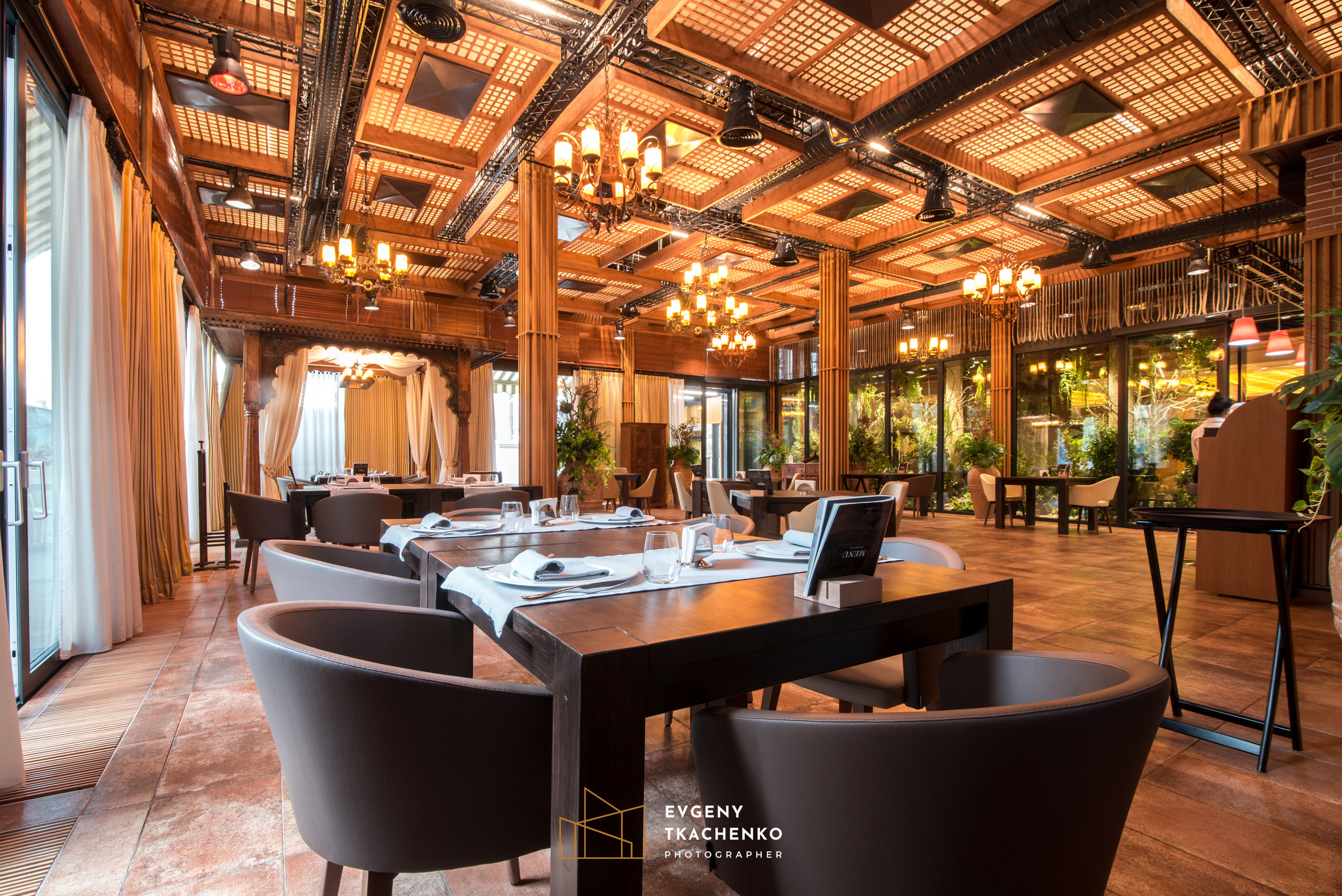 Ресторан «Lugano». Архитектурный и интерьерный фотограф в Казахстане