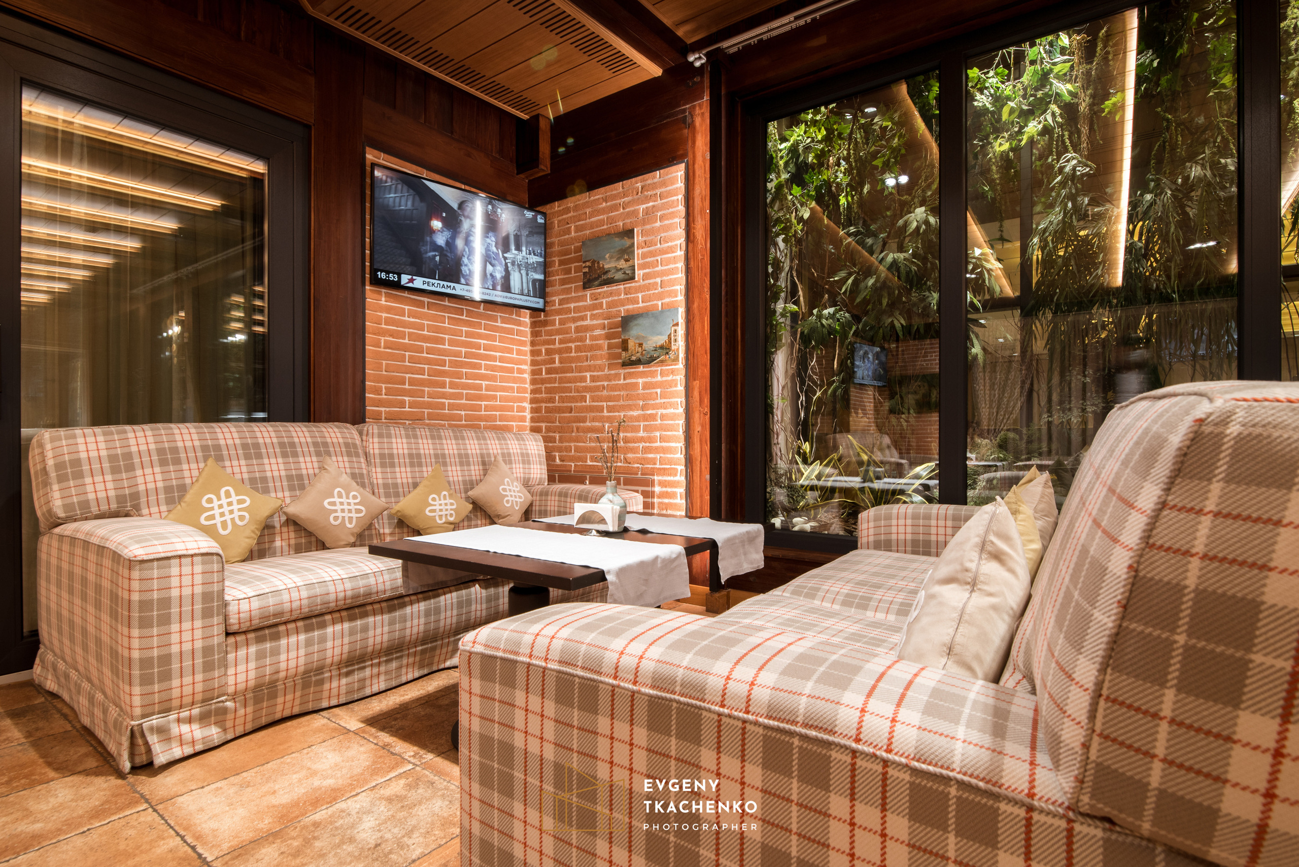 Ресторан «Lugano». Архитектурный и интерьерный фотограф в Казахстане