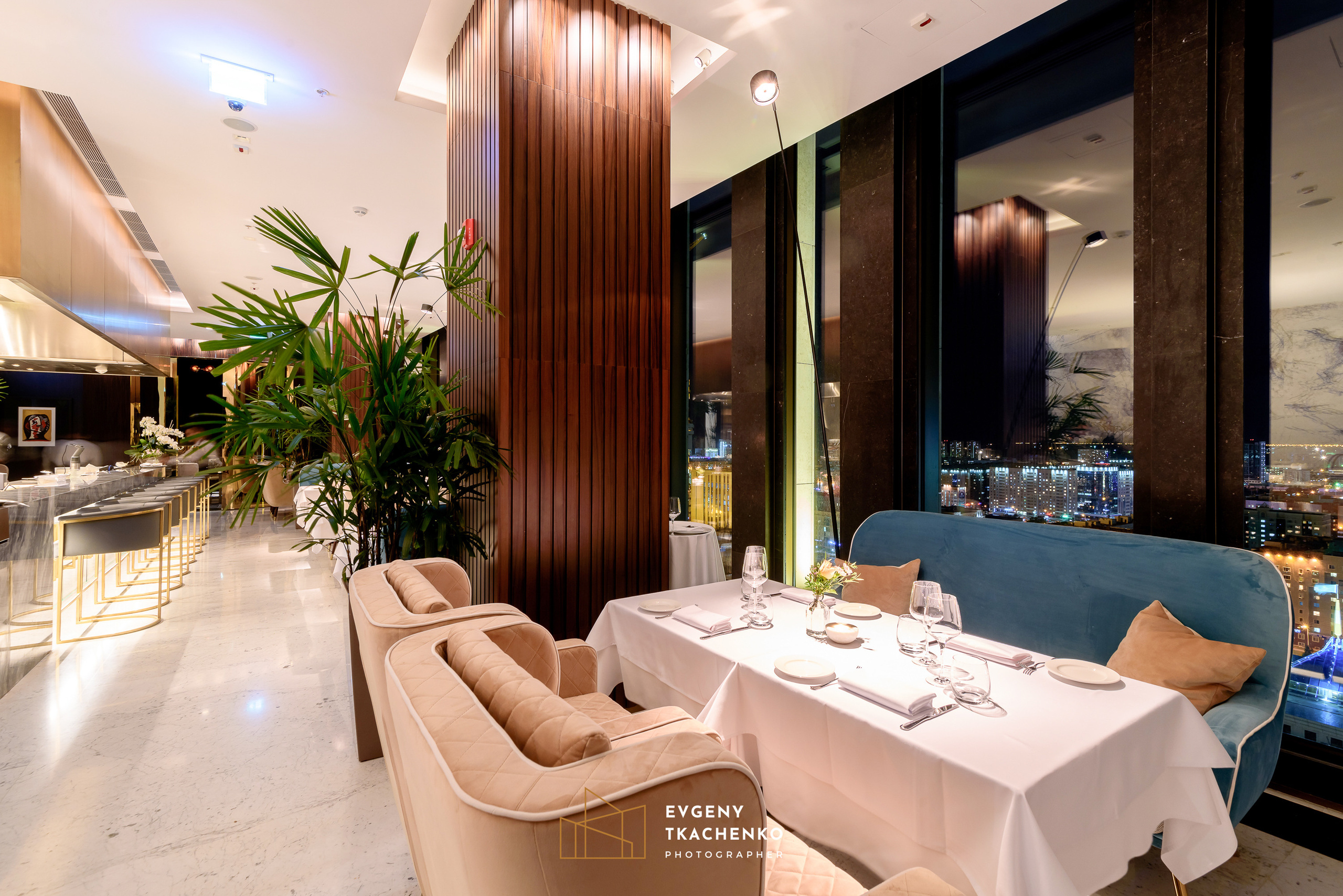 Ресторан «Selfie». Архитектурный и интерьерный фотограф в Казахстане