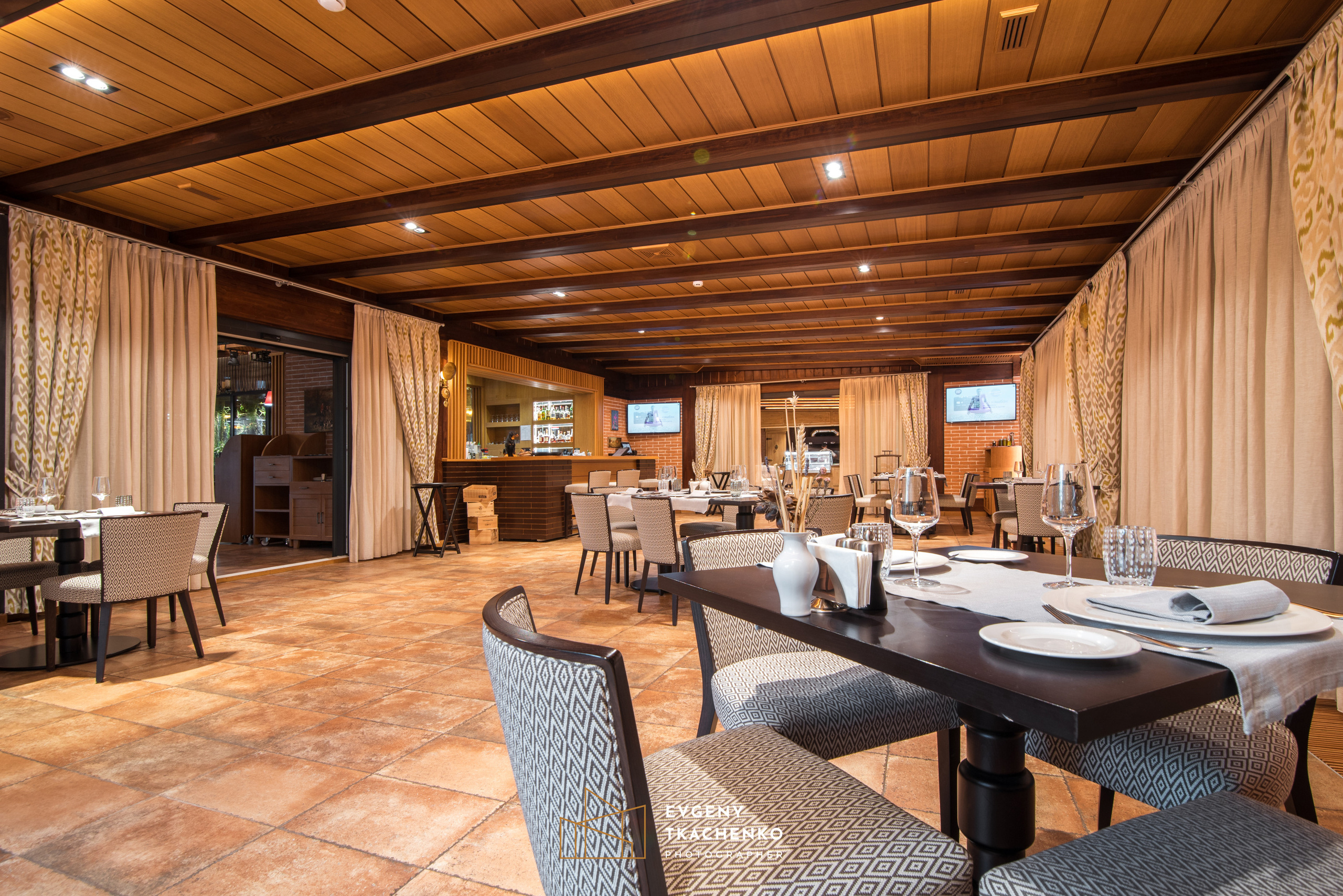 Ресторан «Lugano». Архитектурный и интерьерный фотограф в Казахстане