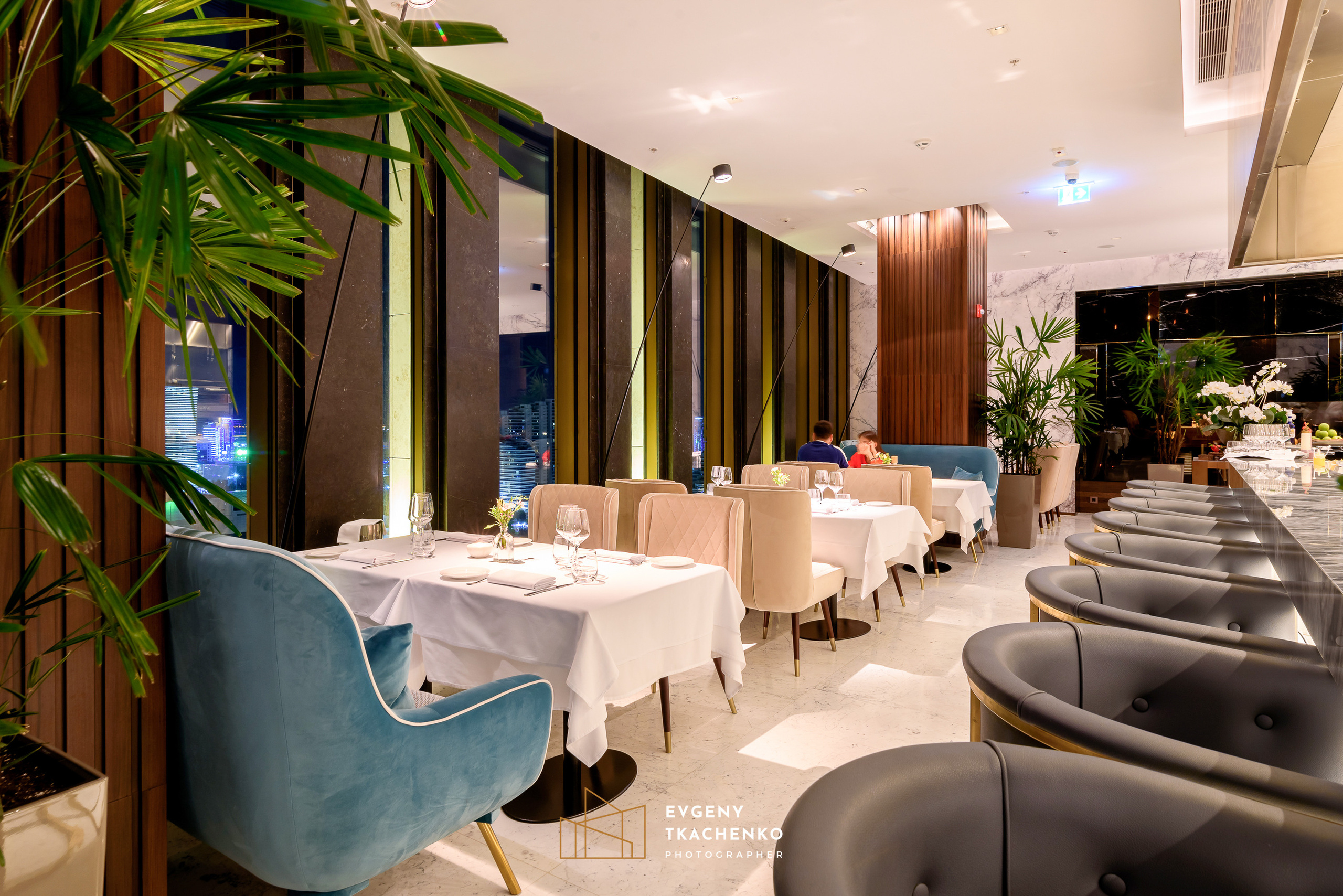 Ресторан «Selfie». Архитектурный и интерьерный фотограф в Казахстане