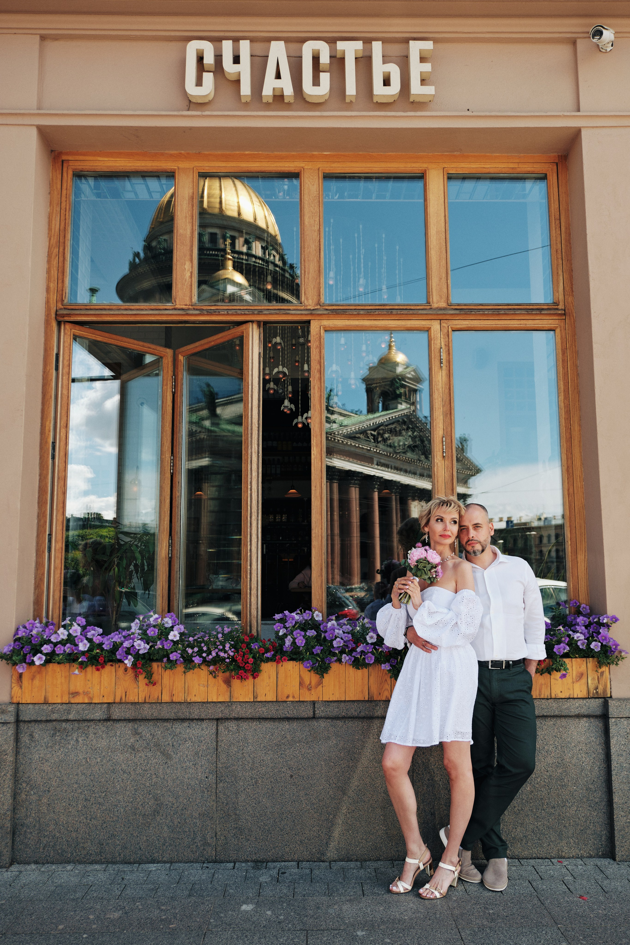 Летняя свадебная фотосессия в Санкт-Петербурге