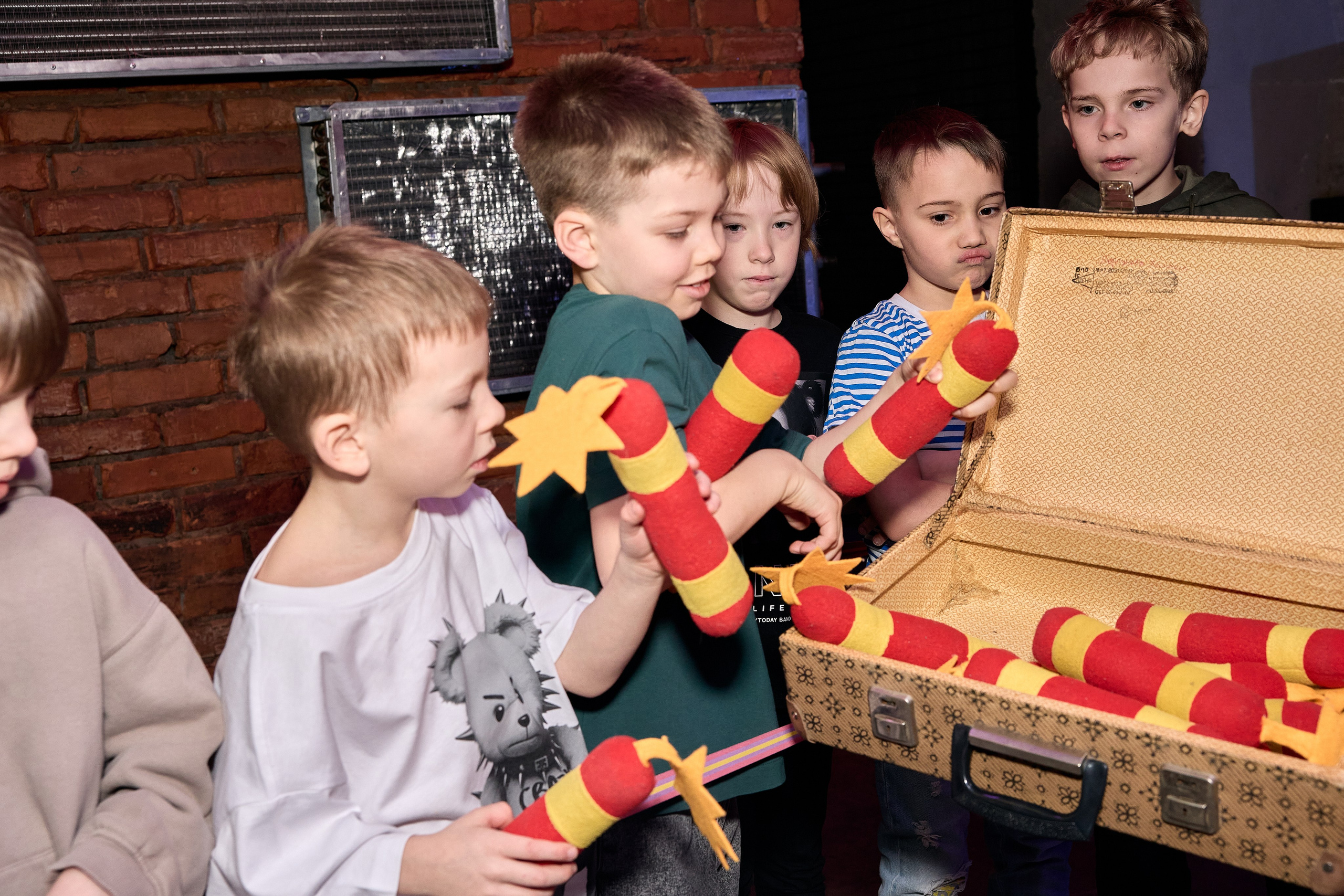 Фотосъёмка квестов и квест-шоу. Предметный и репортажный фотограф Алексей Кротов