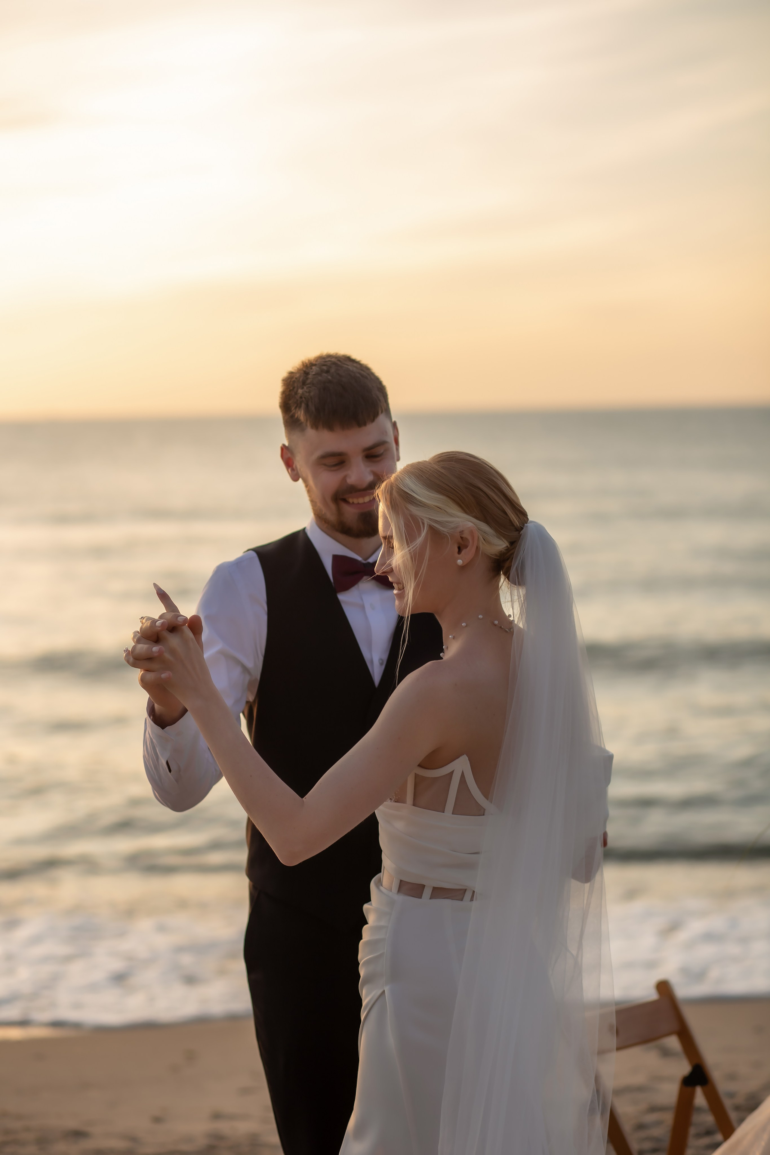 Александра и Влад. На закате. Фотограф в Калининграде Решетникова Алина