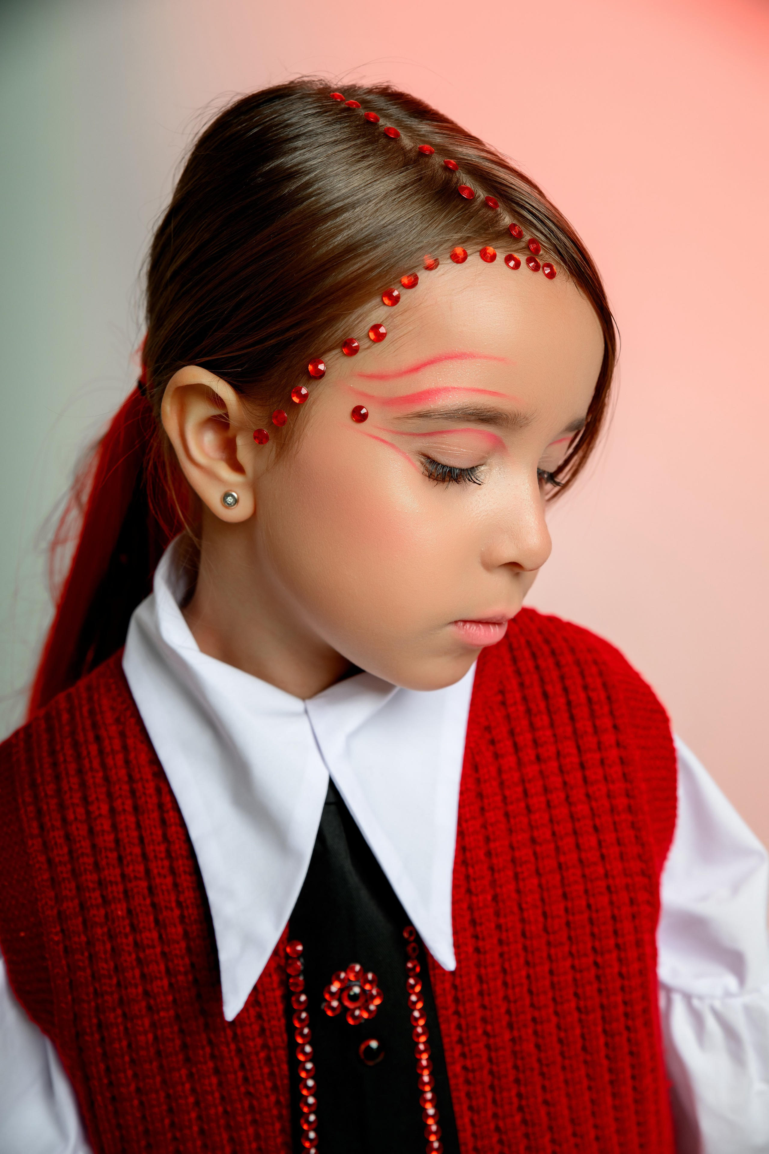 Фотопроект Больше цвета. Фотограф Ярмишко Дарья. Выпускные фотокниги