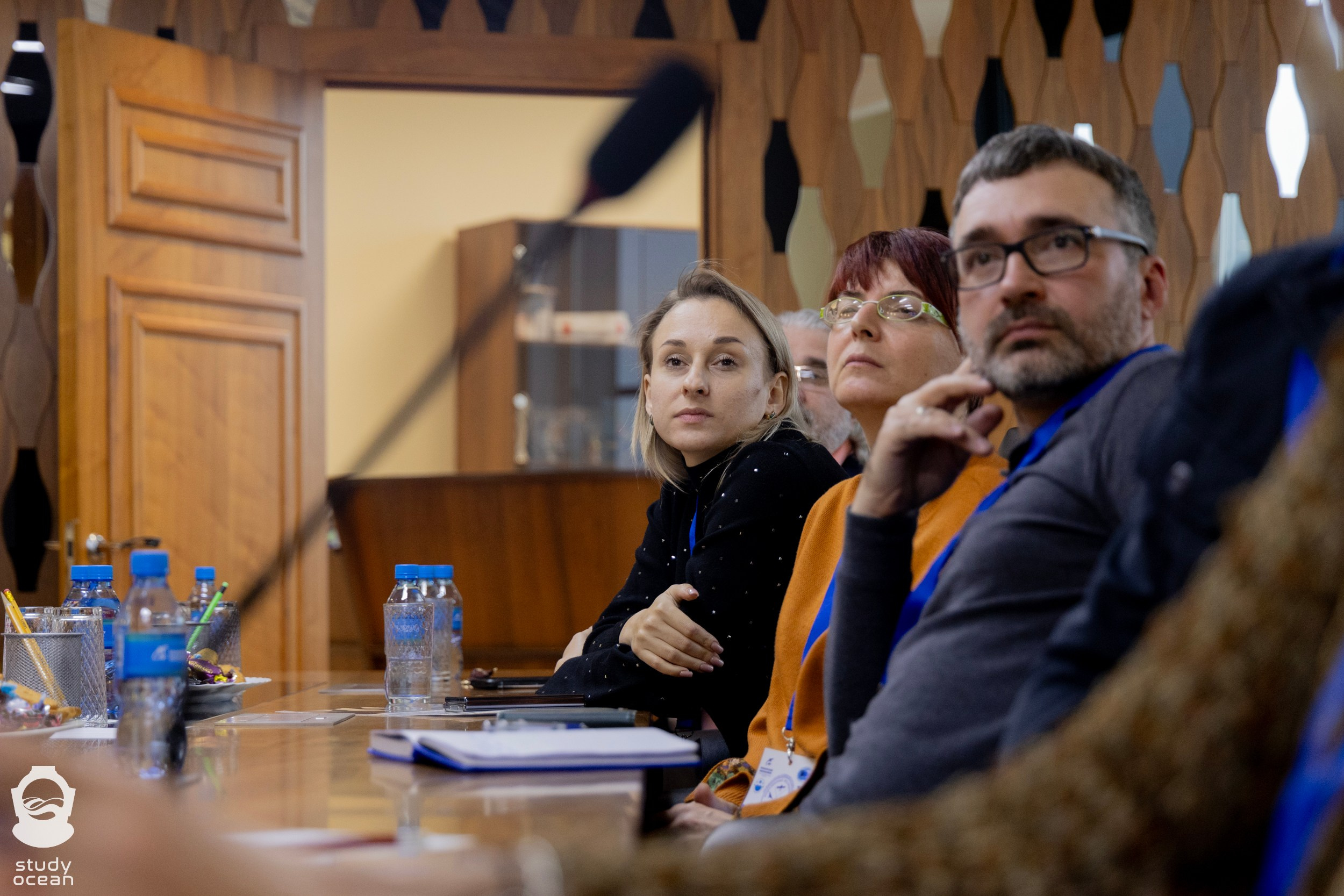 Контакты. Репортажный и портретный фотограф в Владивостоке