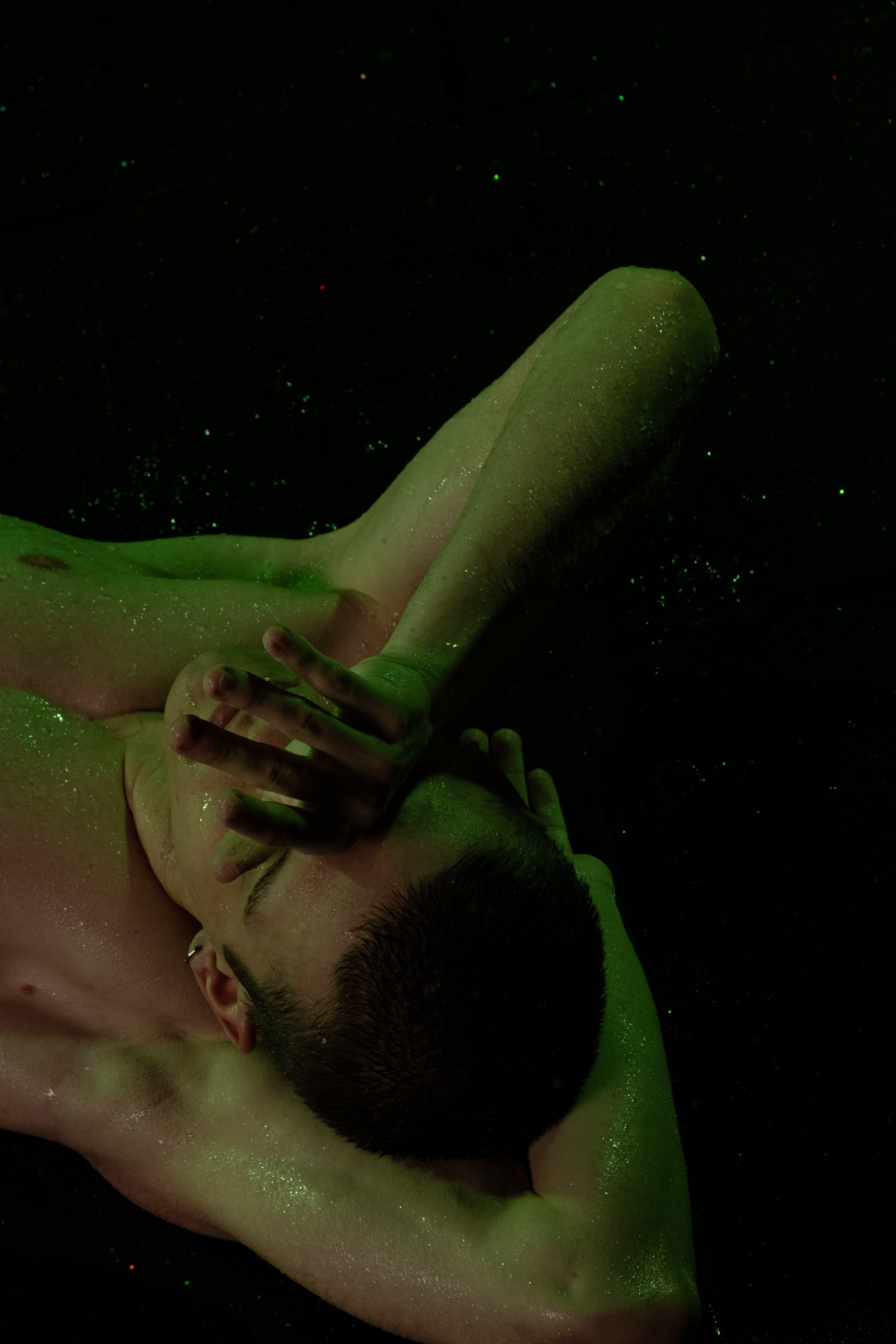 Разрываем душу под дождем. Мари — фотограф и видеограф из Москвы