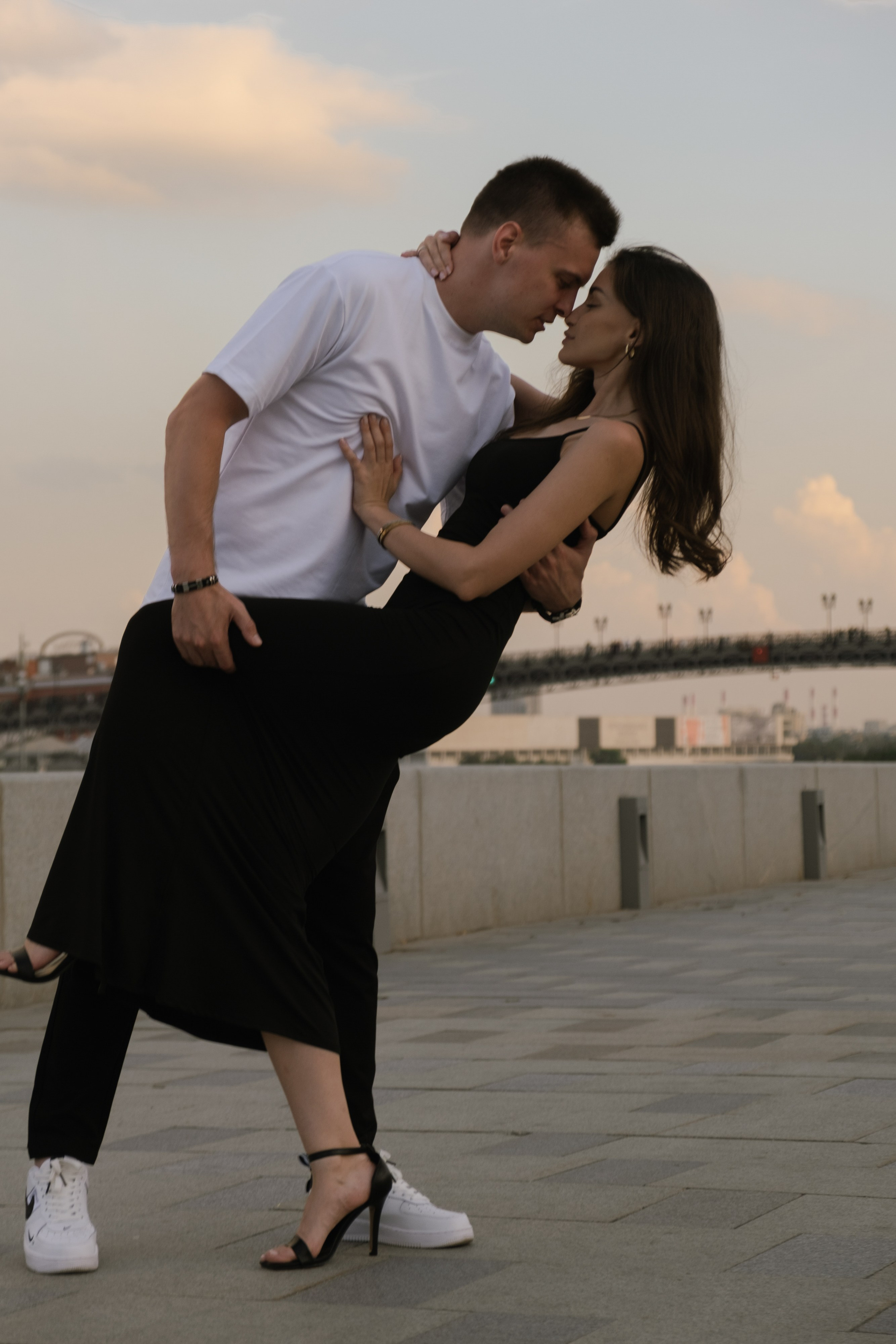 Прогулка на набережной. Мари — фотограф и видеограф из Москвы