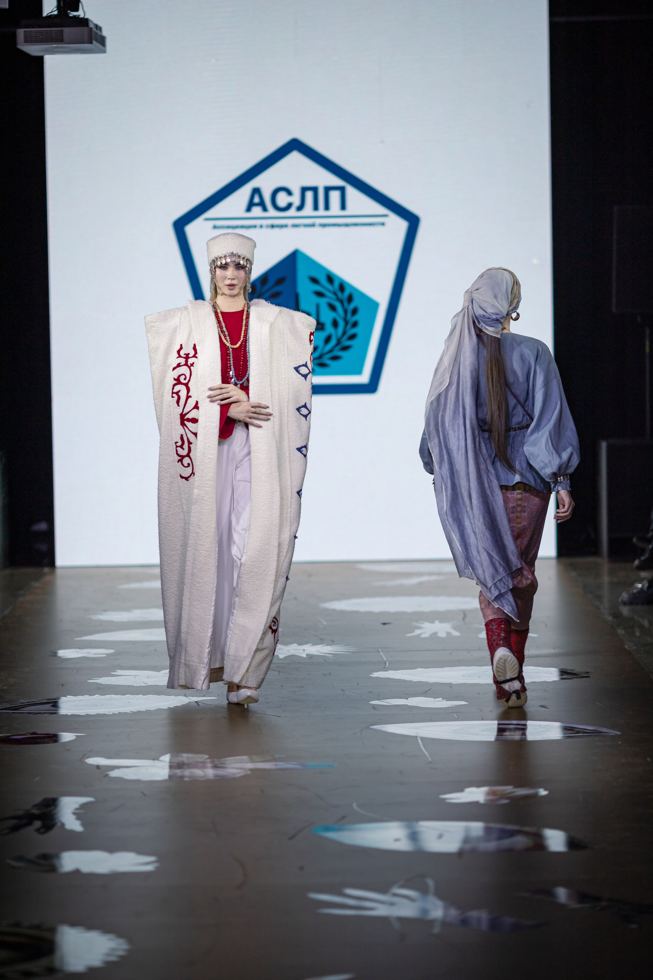 Подиум Показа | Volga Fashion Week. Фотограф брендов и бизнеса в Москве Алексей Сентюрин