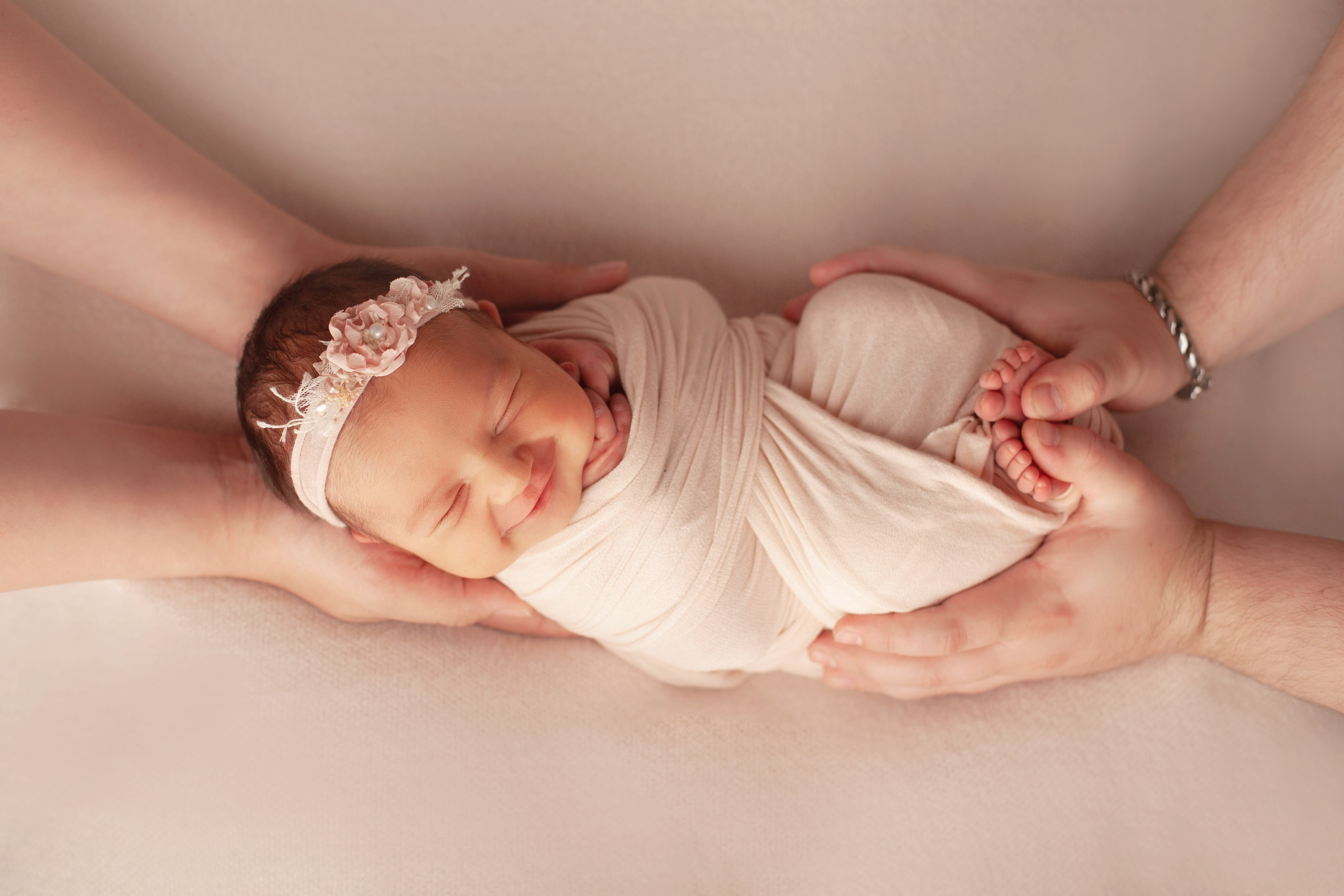 Новорождённые (фотограф Анастасия Ускова). Семейная и детская фотостудия «Колыбель»