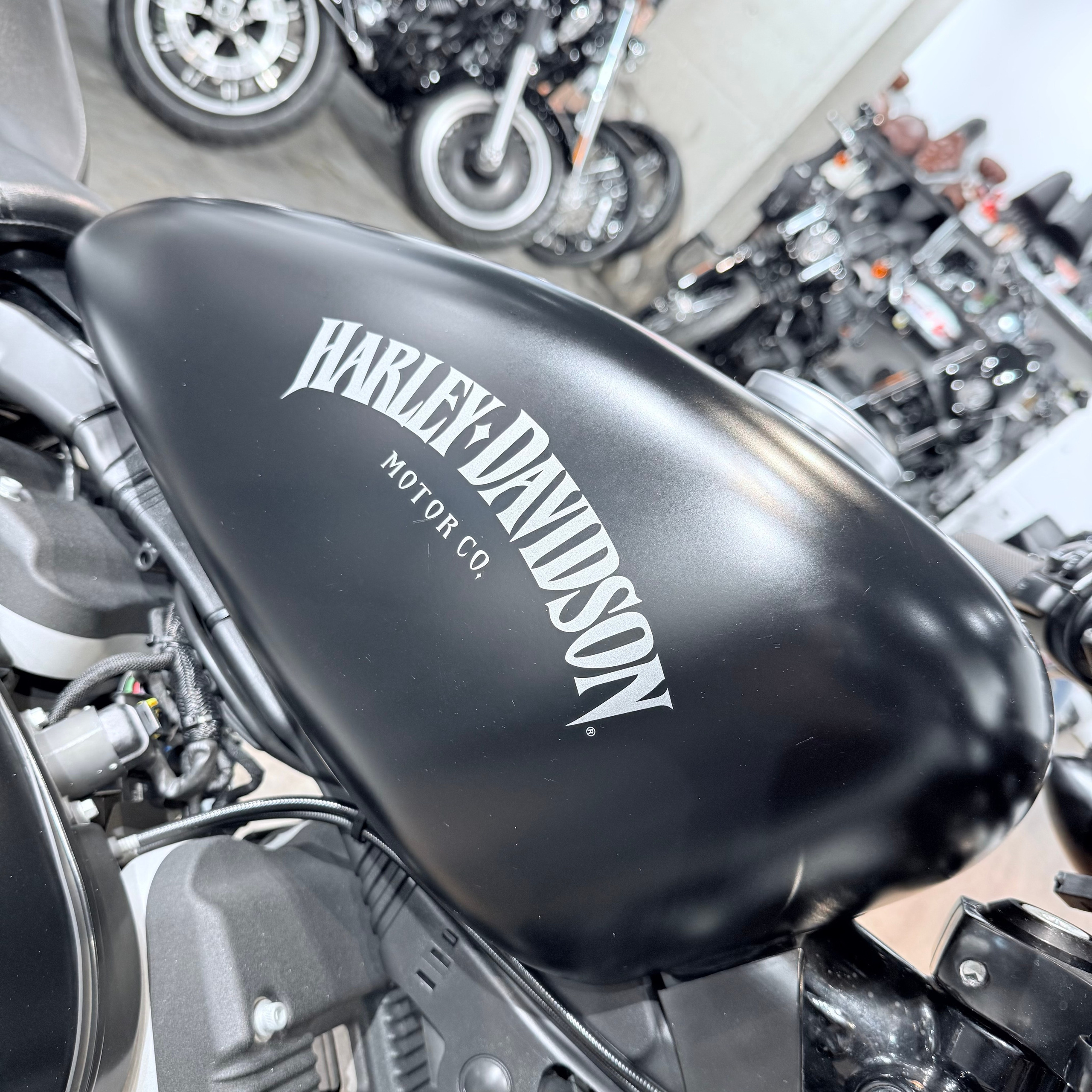 Купить Harley-Davidson 2013 Sportster Forty-Еight 883 (Softail/Dyna) — подробнее на сайте. Hello Davidson, Москва. Только хорошие мотоц