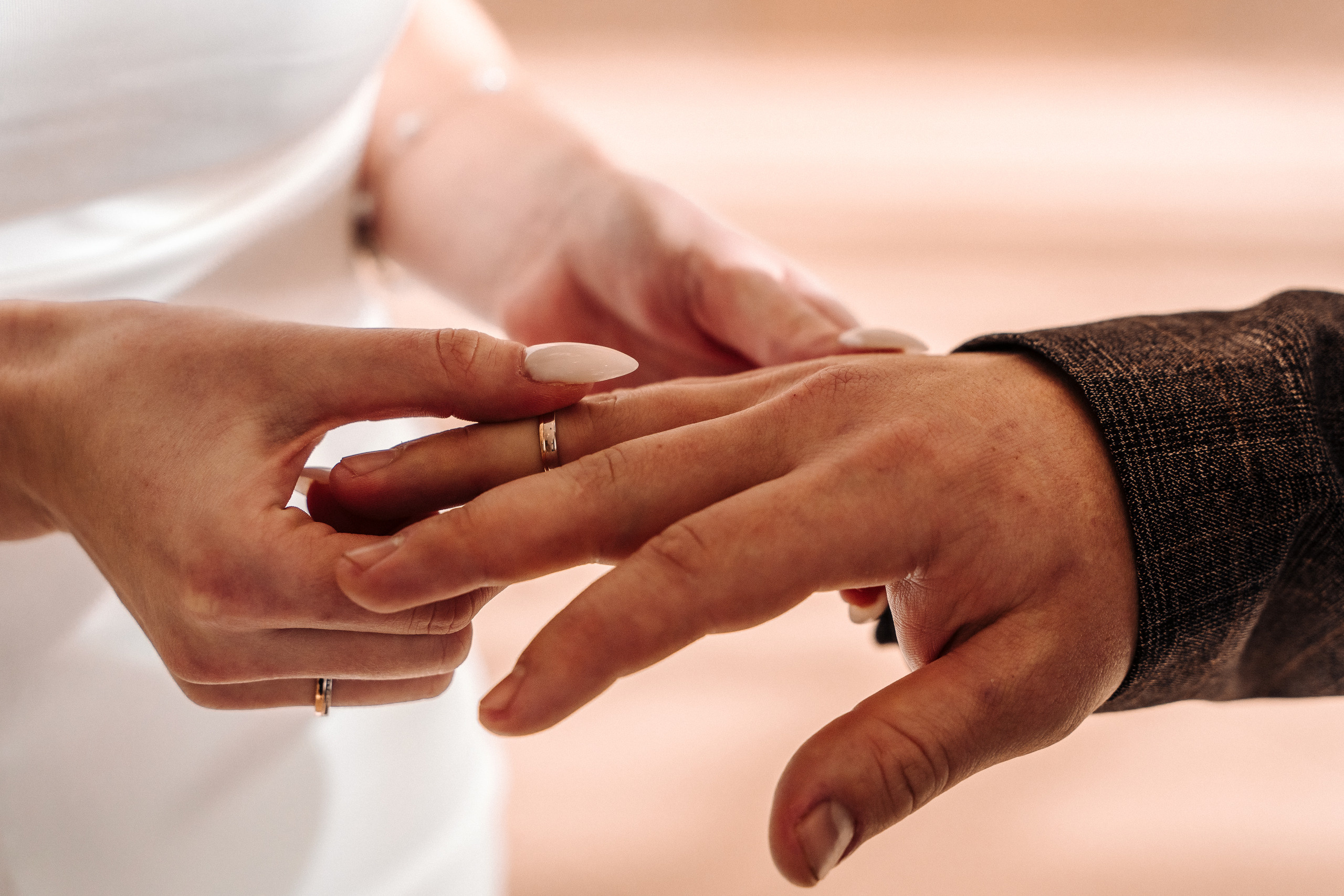 Юлия и Руслан. Ваш личный фотограф в Волгограде и области