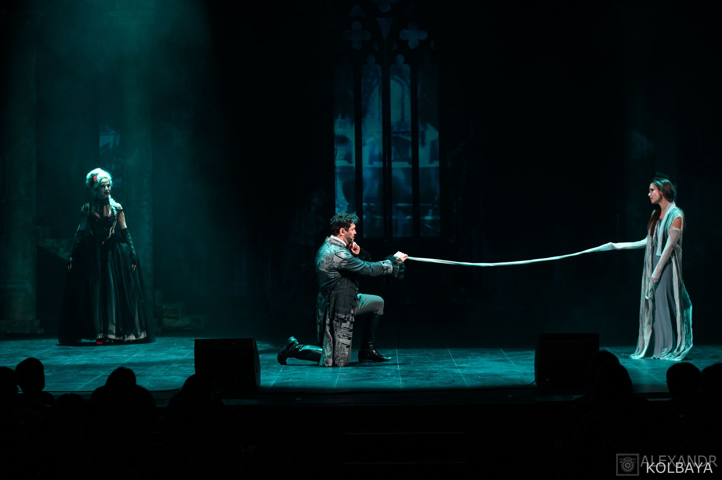 Опасные связи. Концертный и театральный репортажный фотограф в Москве Александр Колбая