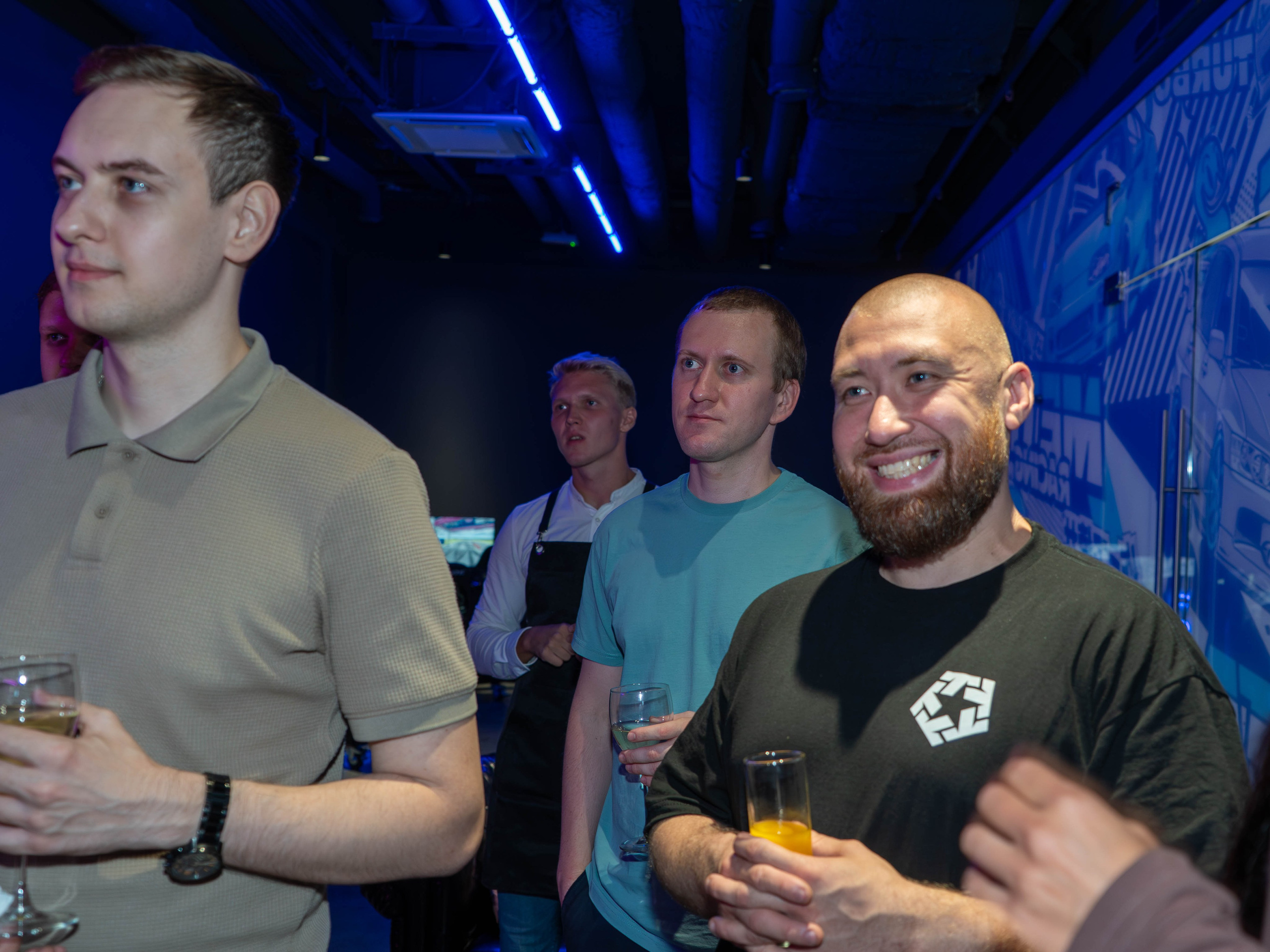 Открытие компьютерного клуба «Meta Racing». FM Media Сrew. Репортажные фото и видео