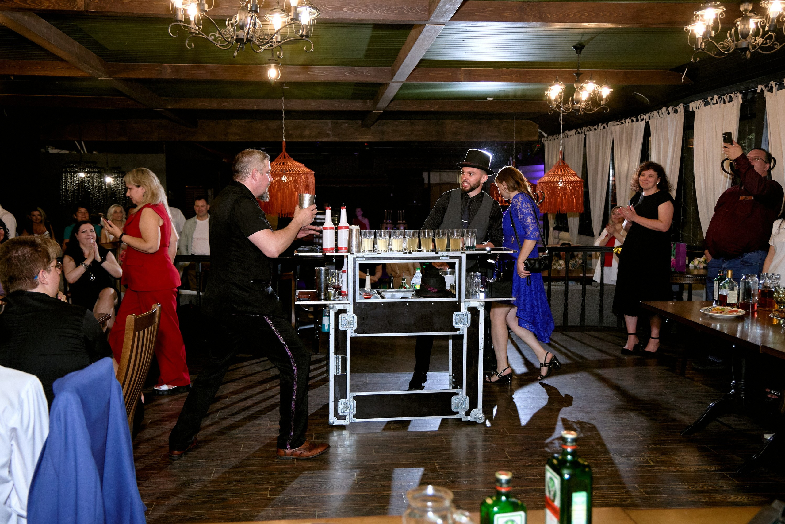 Выпускной 35 Сош. Фотограф Выпускные альбомы Таганрог Сергей Коробченко