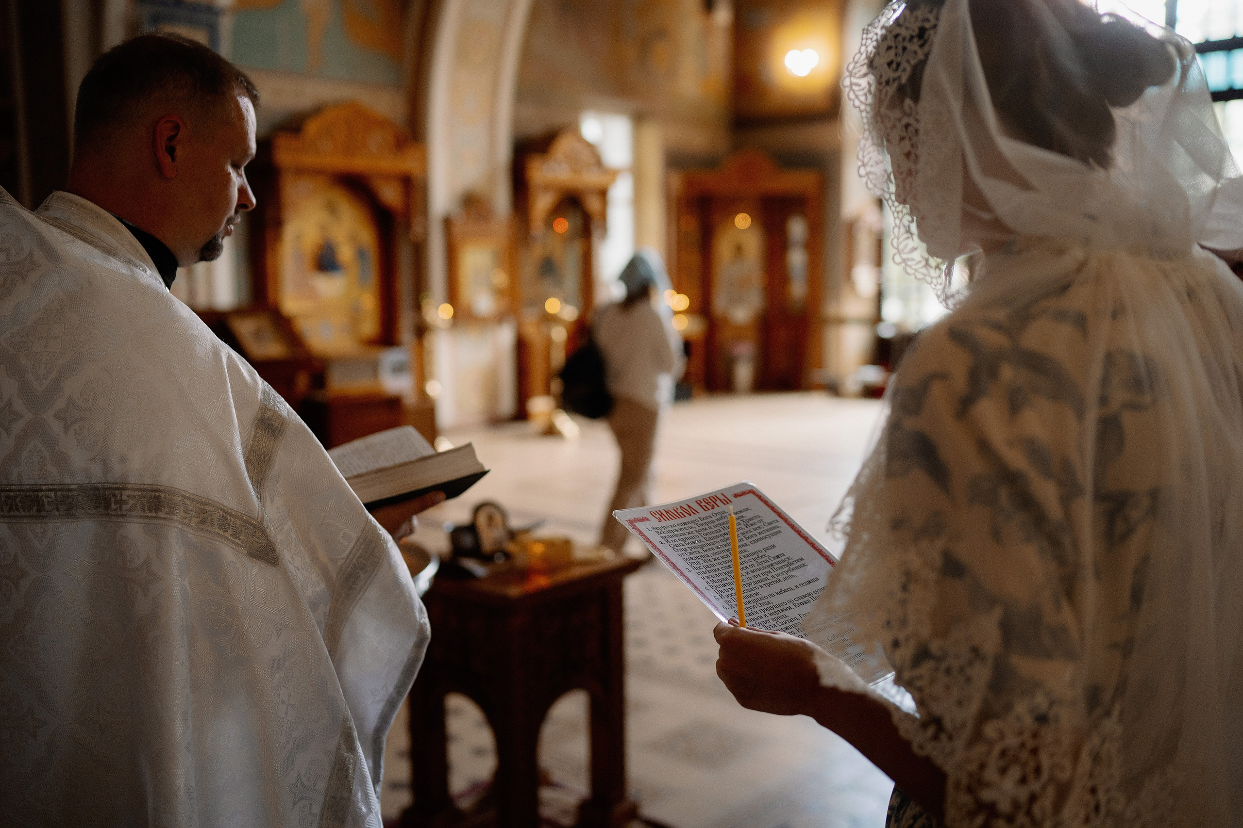 Крещение Эммы. Фотограф на Крещение и Венчание в Красноярске Рамазанова Юлия