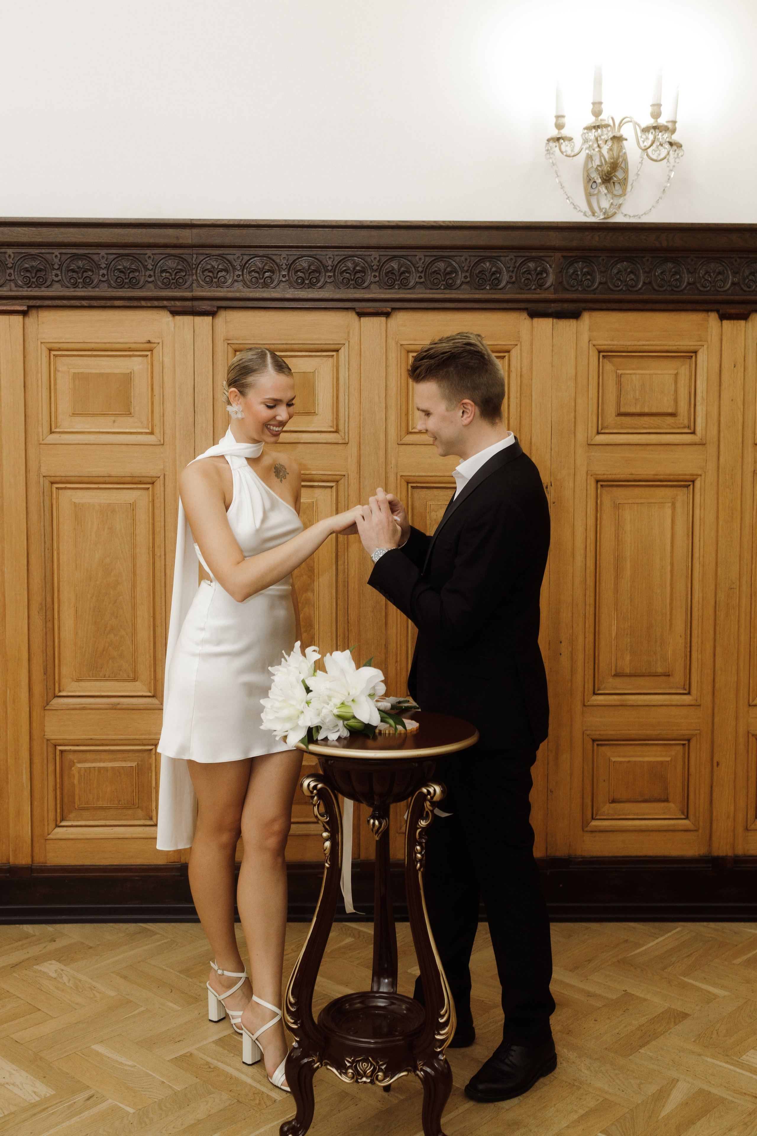 Никита и Арина, роспись в Грибоедовском загсе и ливень после. Свадебный и портретный фотограф в Москве Кристина Золотова