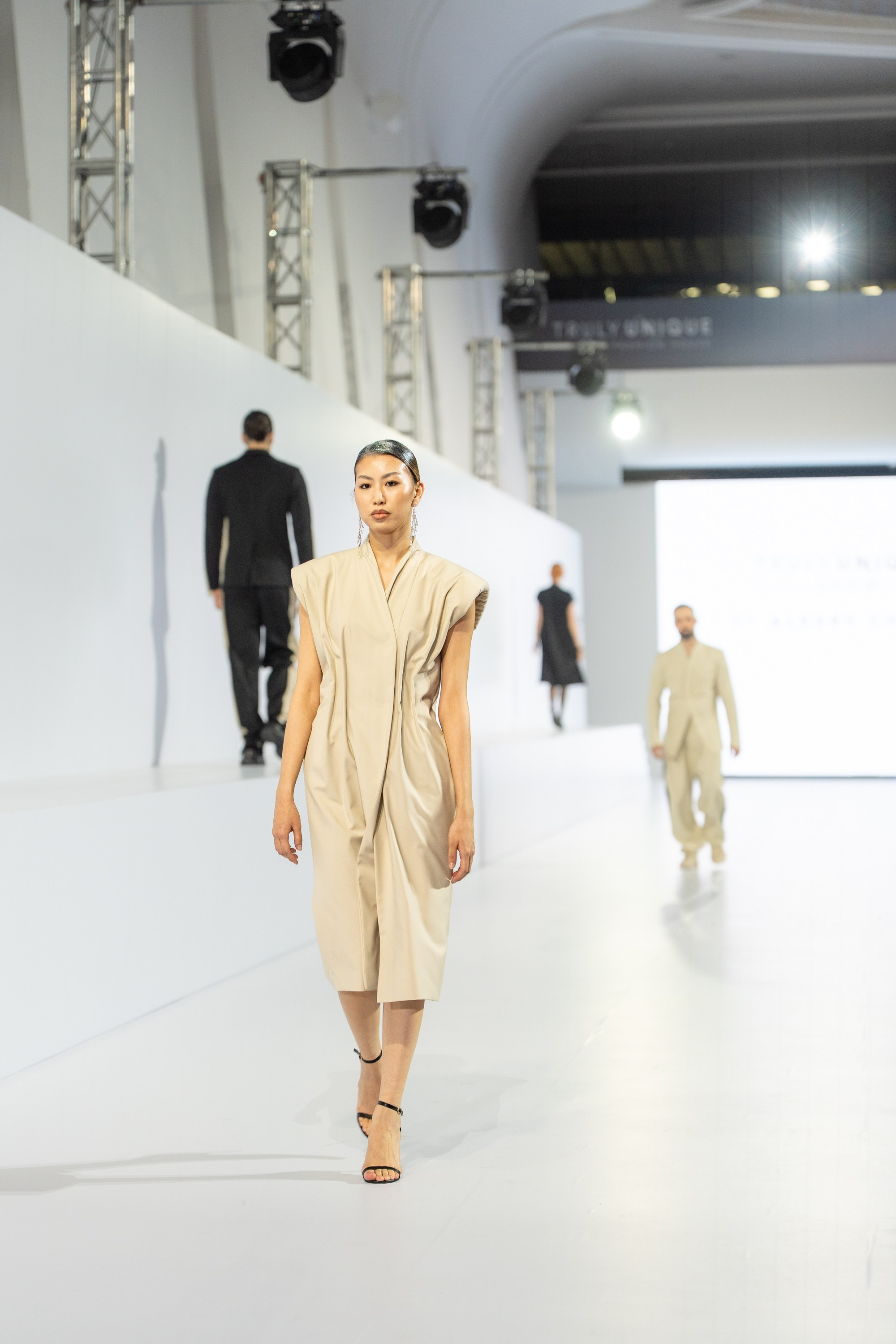 Truly Unique by Alexey ChZhen. Сайт Алматинского НЮ АРТ, будуар и фэшн фотографа Дениса Карпенко