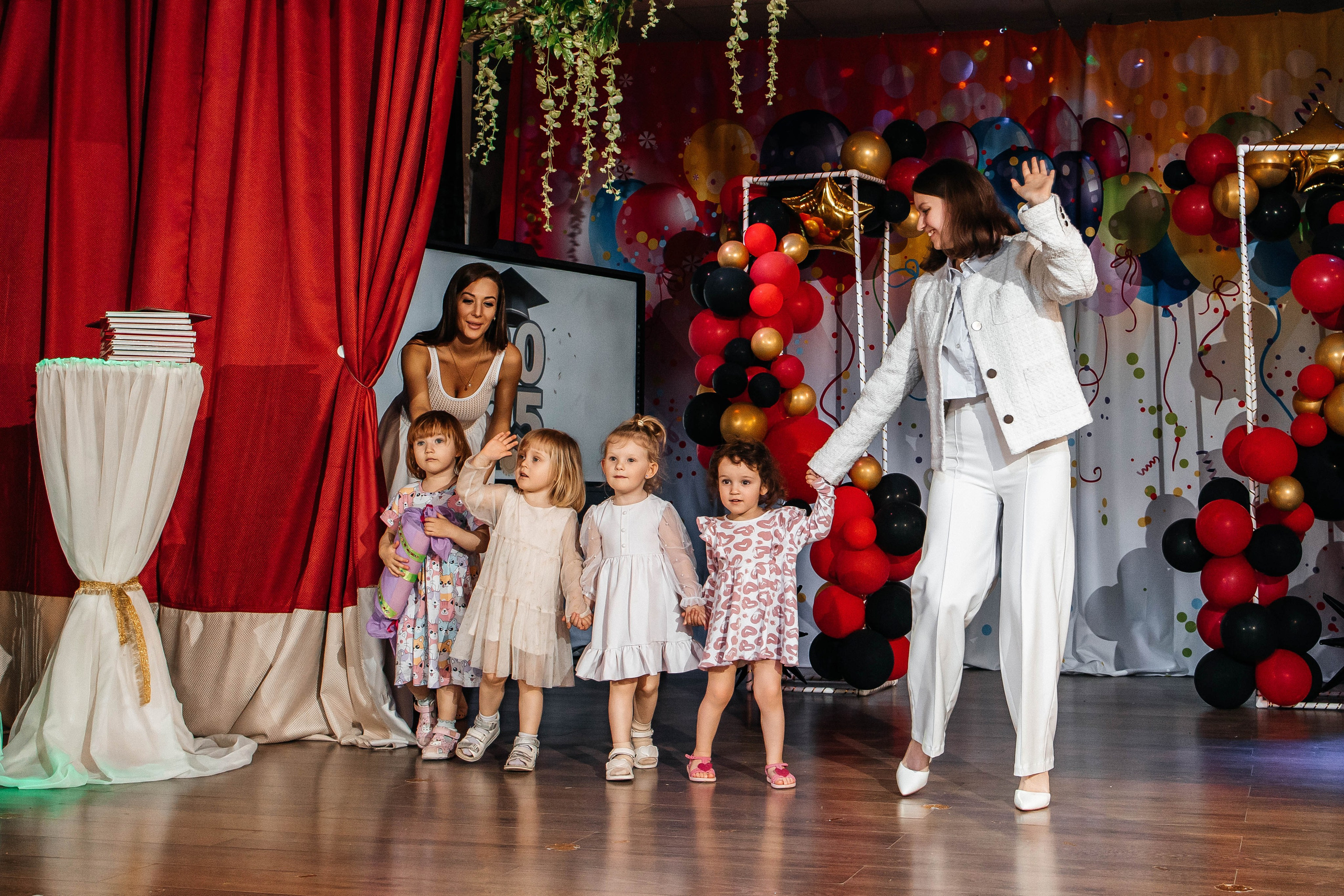 Выпускной в ЛИМПИК. Фотограф в Санкт-Петербурге Виктория Безверхая