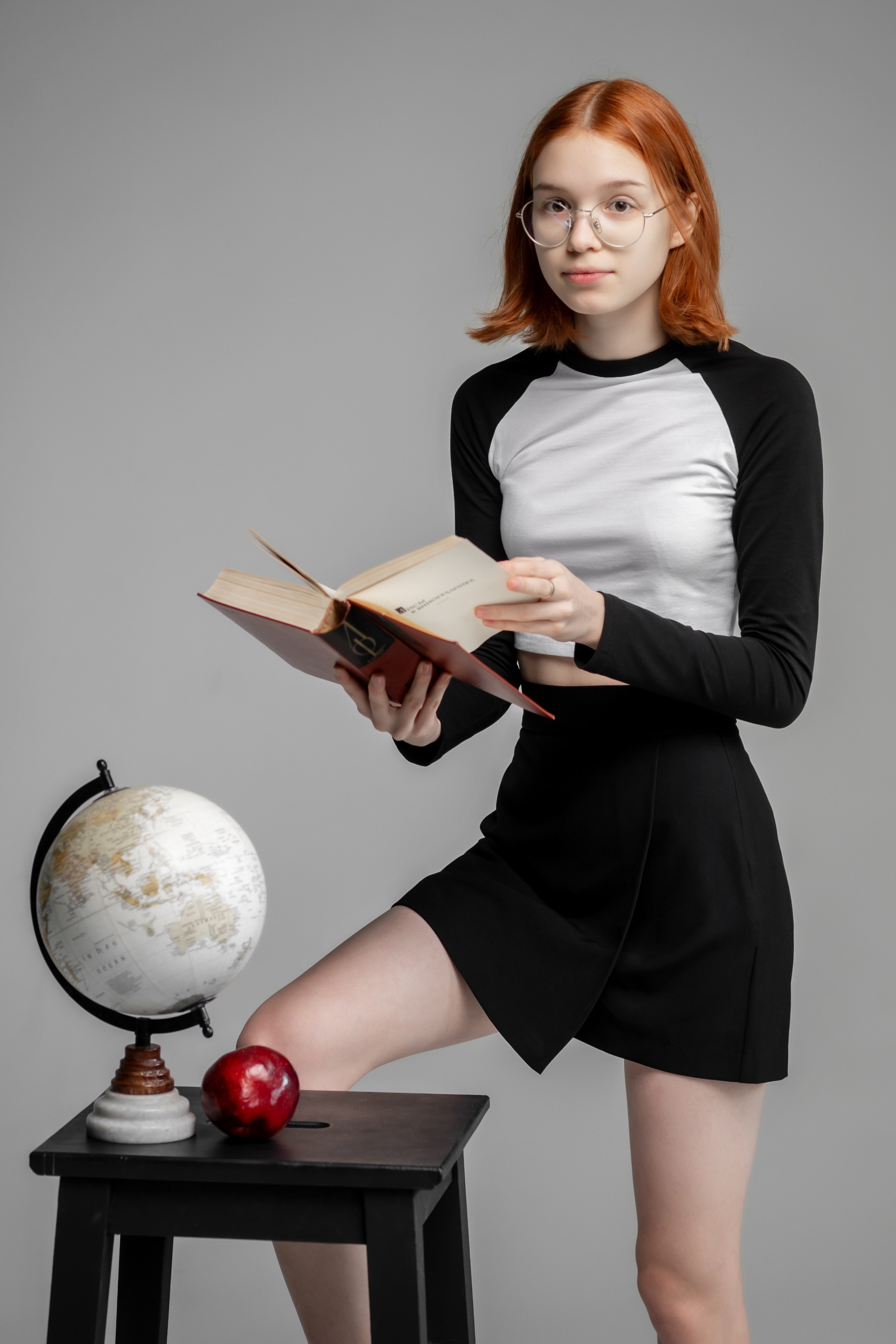 Портреты в студии на белом фоне. Ольга Плаксина фотограф в Саратове