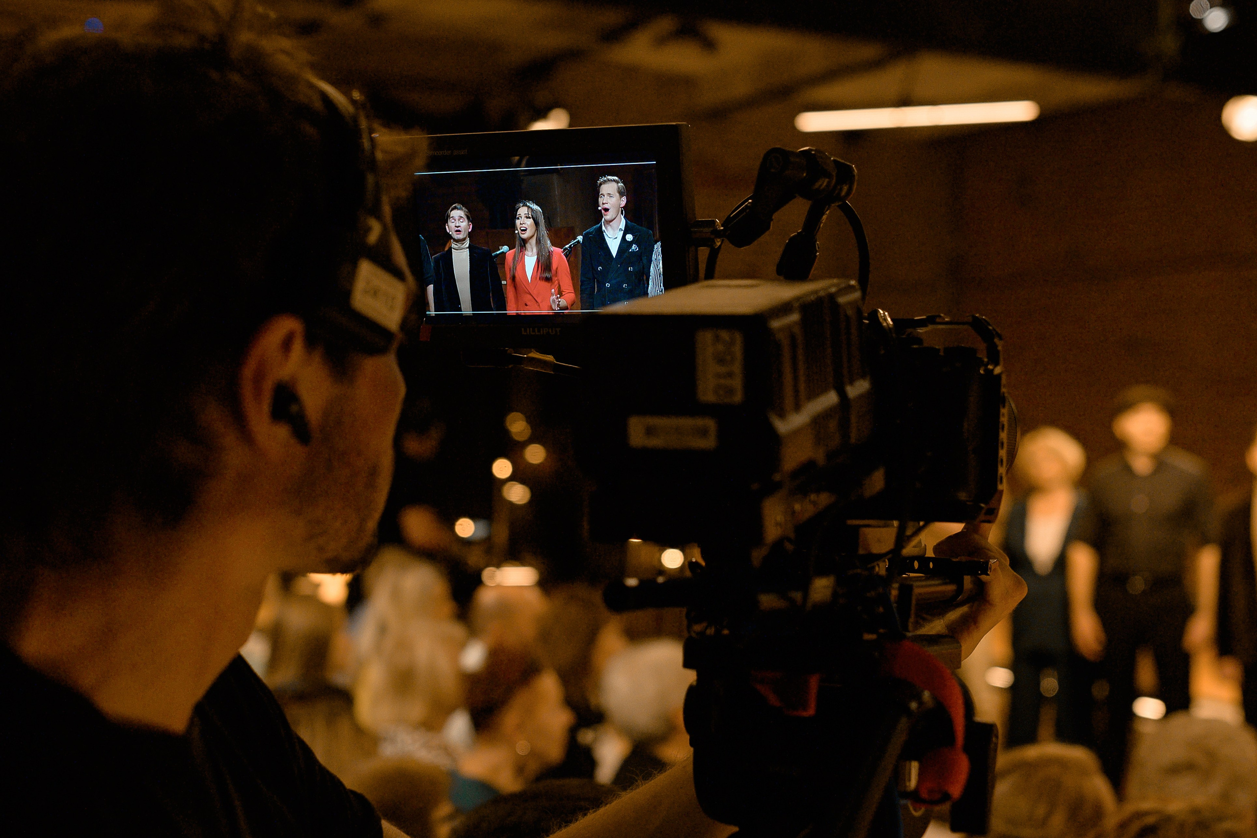 КВАРТИРНИК У МАРГУЛИСА. РЕПОРТАЖНЫЙ И БИЗНЕС ФОТОГРАФ В МОСКВЕ, ЕГОР НИКОЛАЕВ