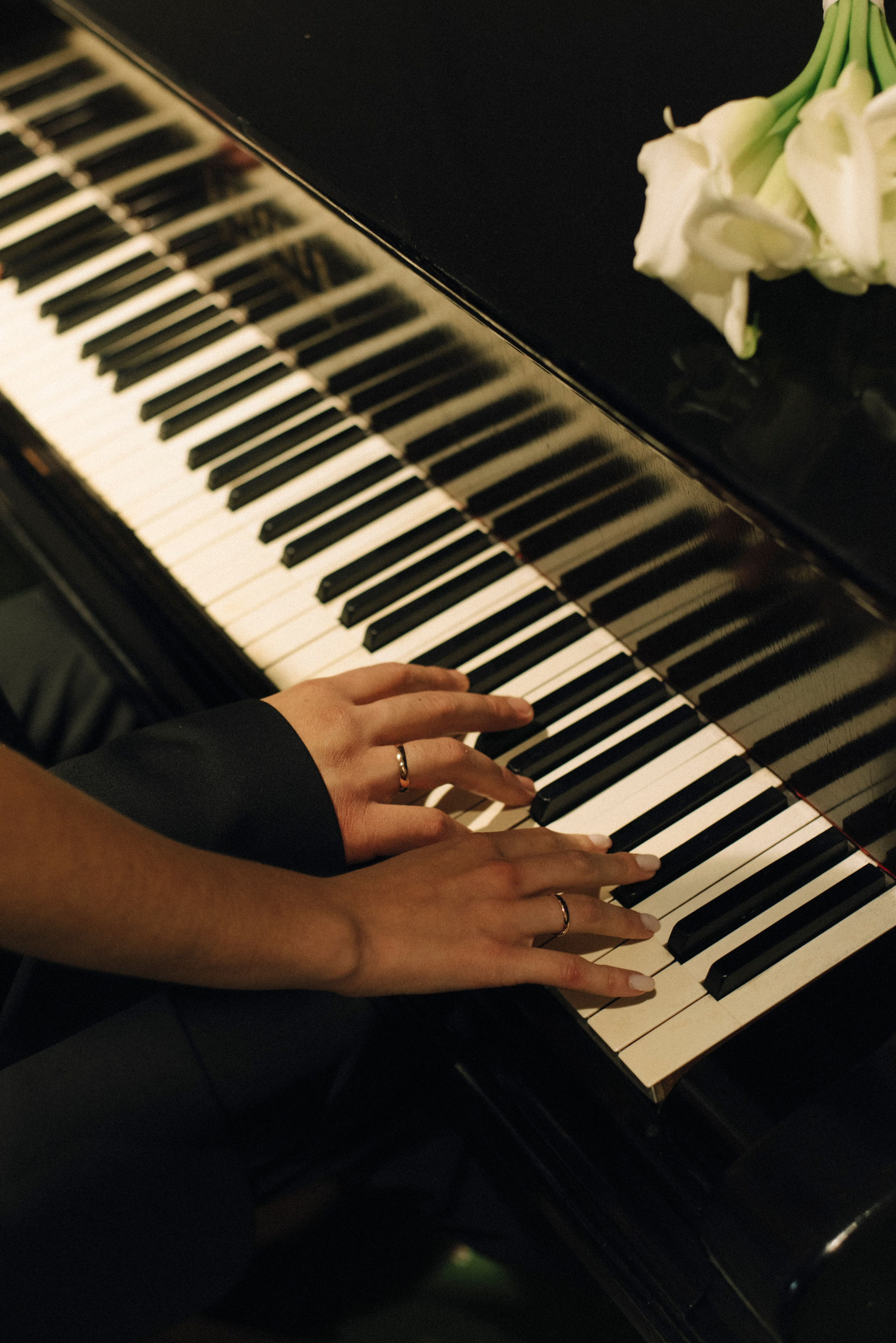 Их связали небеса