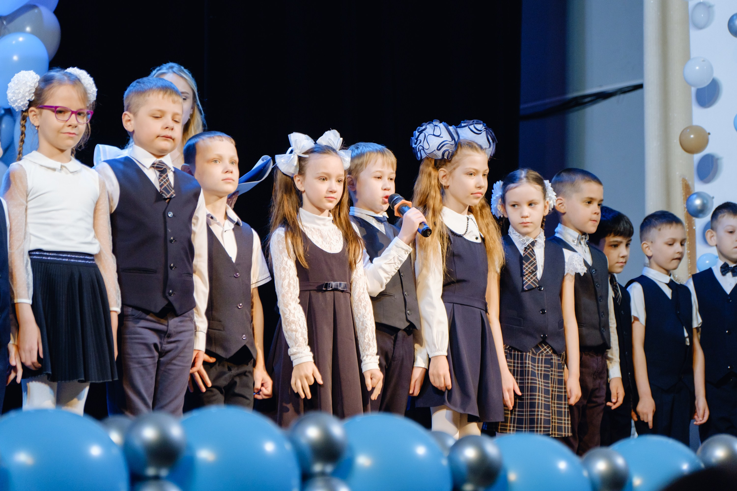 Последний звонок 11 класс. Фотограф Софья Володкина