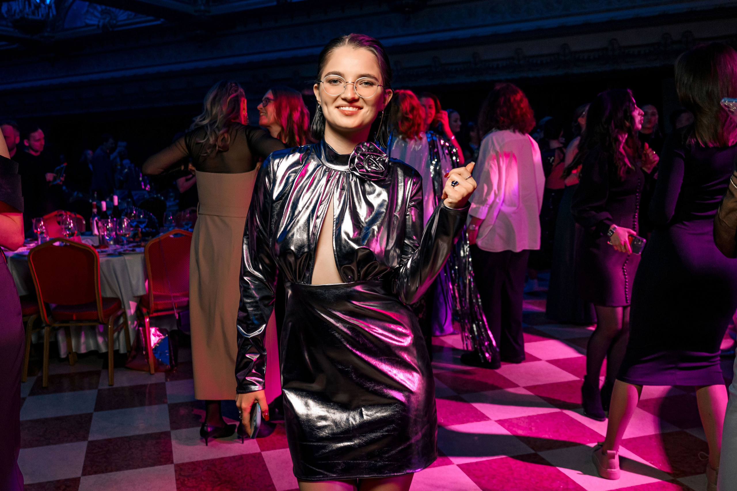 INNOVATE GROUP. Максим Комаров — Профессиональный фотограф