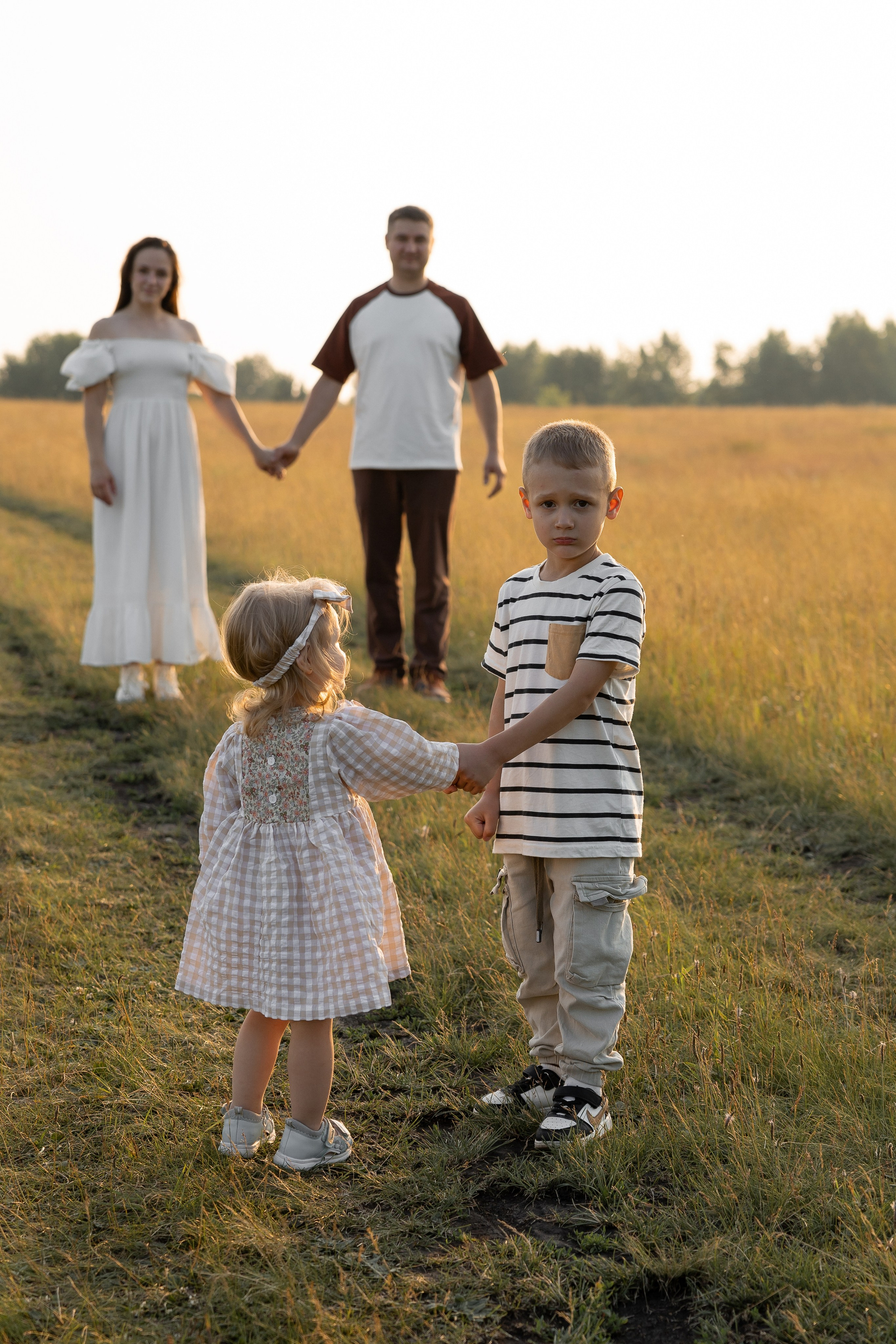 В поле. Семейный и свадебный фотограф в Челябинске Мария Леонтьева
