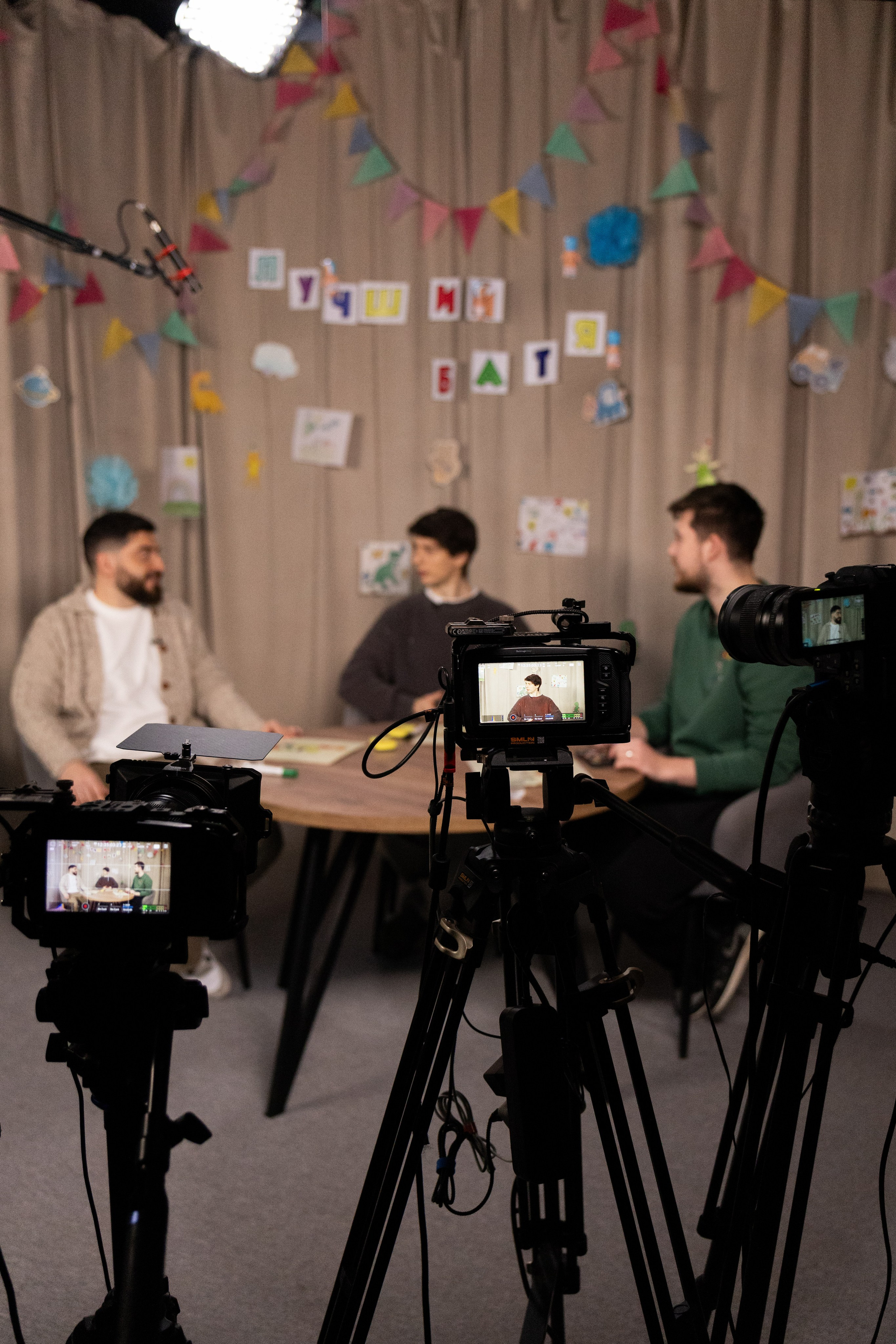 Бекстейдж съёмок шоу. Главная