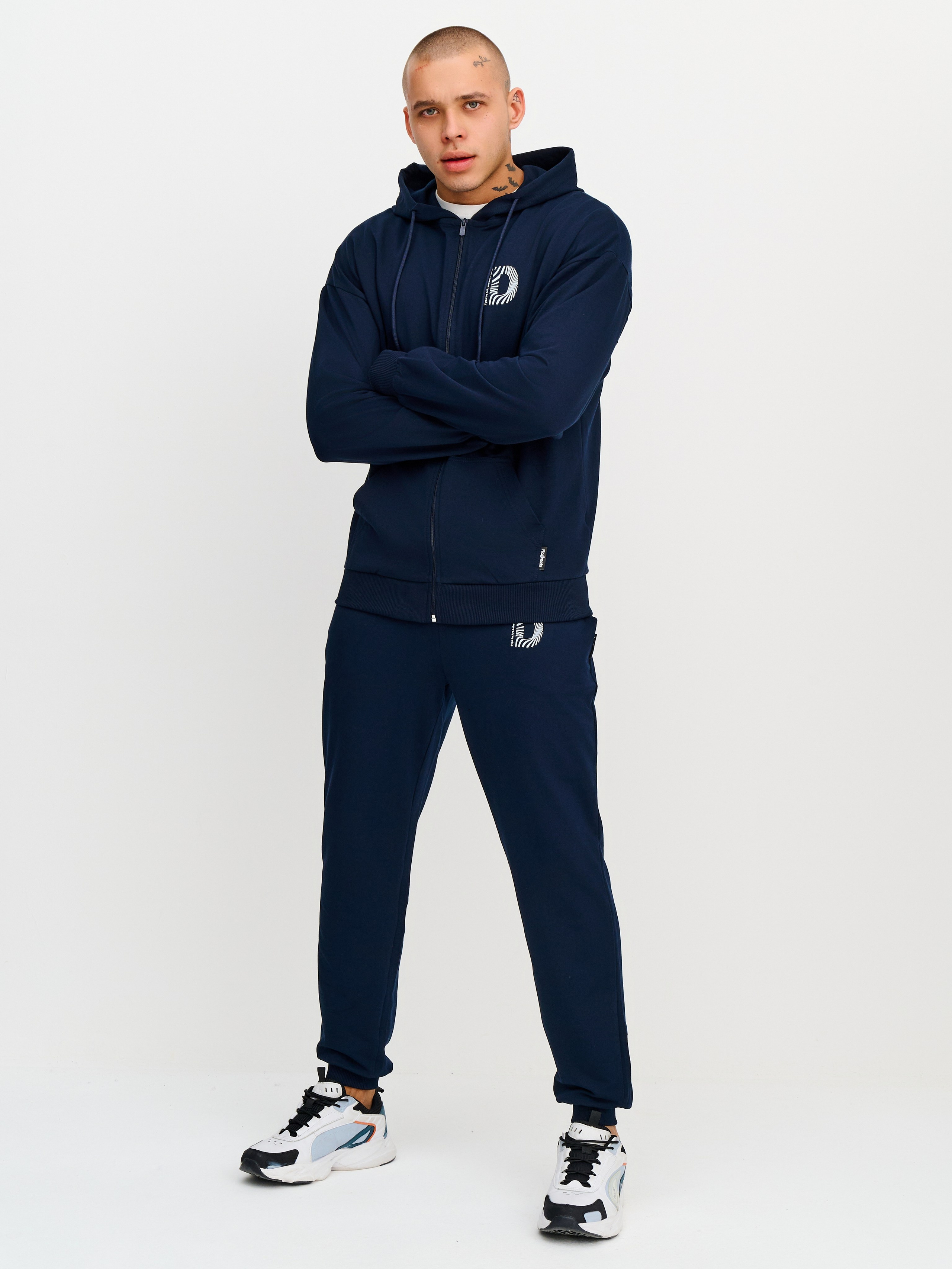 Каталоги на белом фоне. Лучший фотограф для брендов в Москве, съемки для маркетплейсов