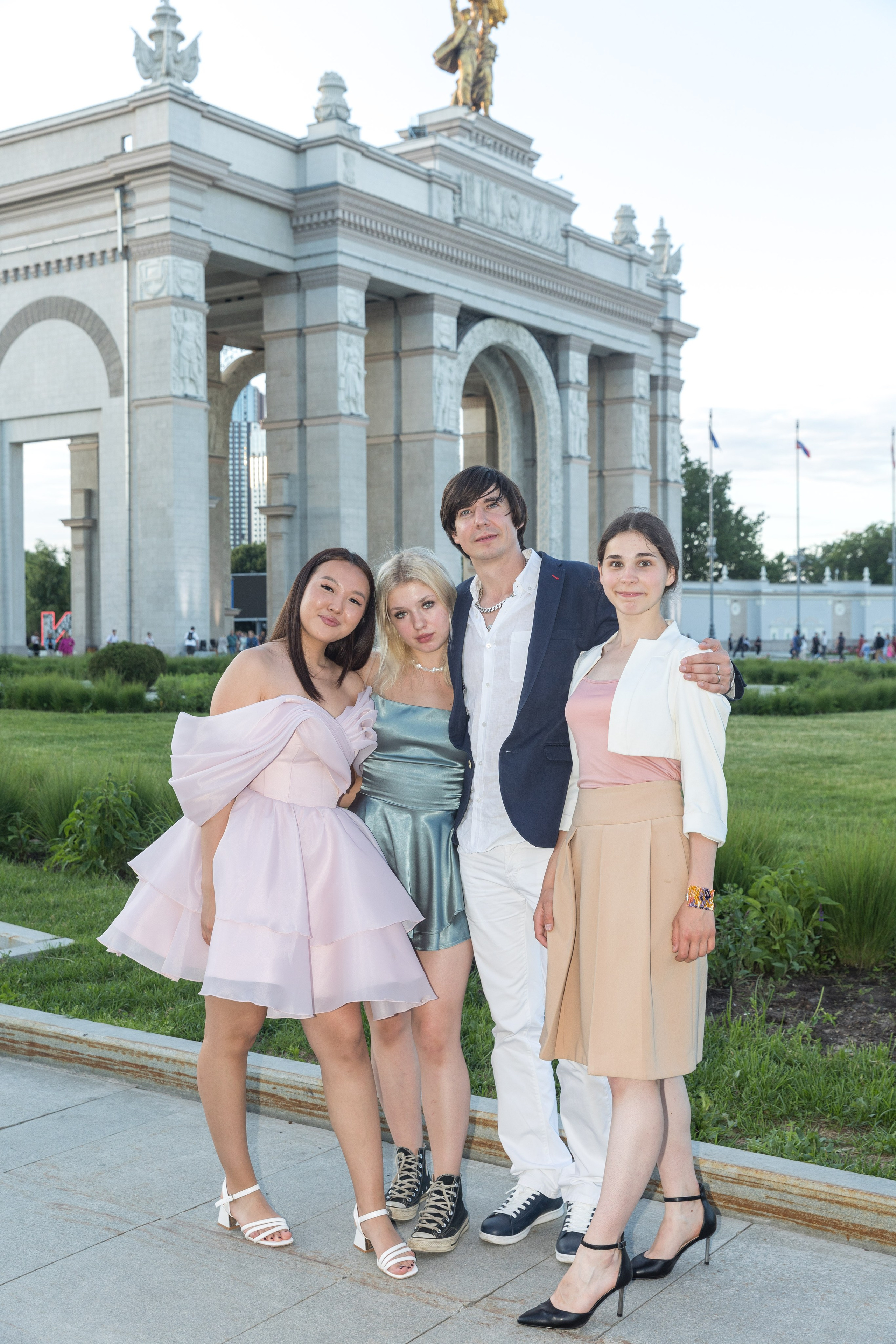 Прогулка перед выпускным. ВДНХ. Школьный фотограф в Москве Семенова Ирина