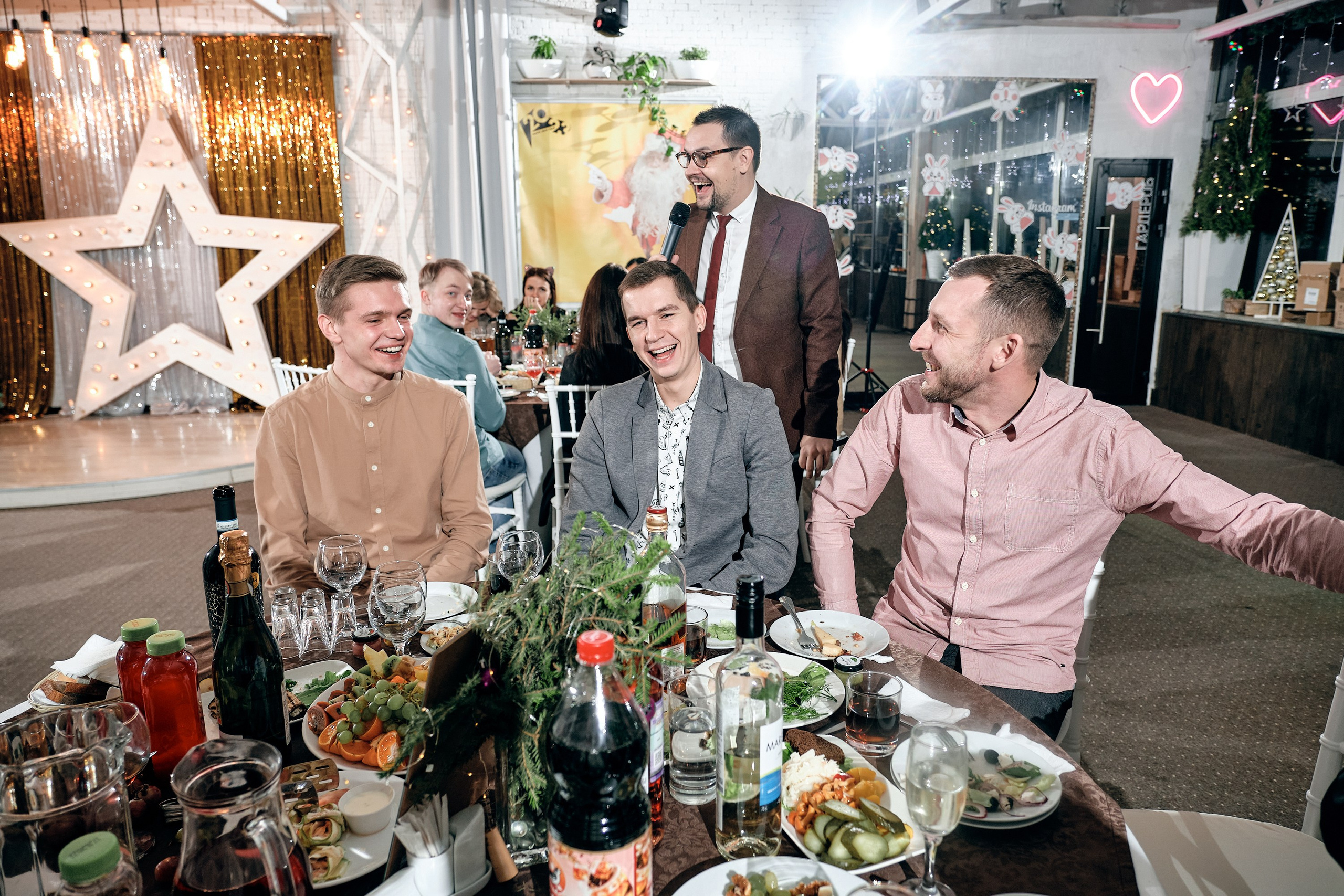 Новогодний корпоратив управляющей компании Италиан Пицца. Event агентство PAPRIKA в Екатеринбурге