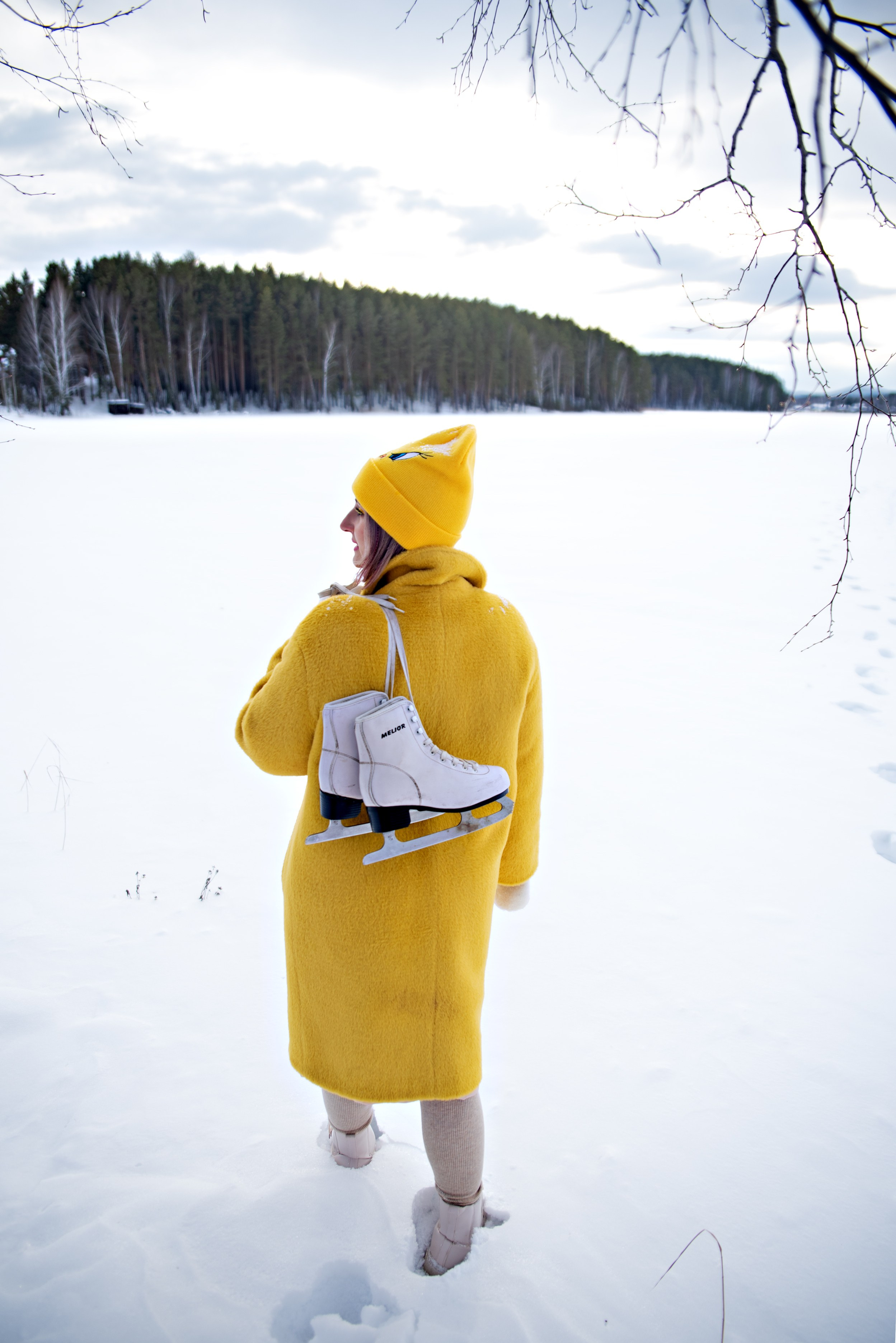 Индивидуальна и портретная фотосессия для Евгении, прогулка в зимнем лесу санатория Дальняя Дача. Семейный и портретный фотограф Кыштым Челябинск Марина Шигапова
