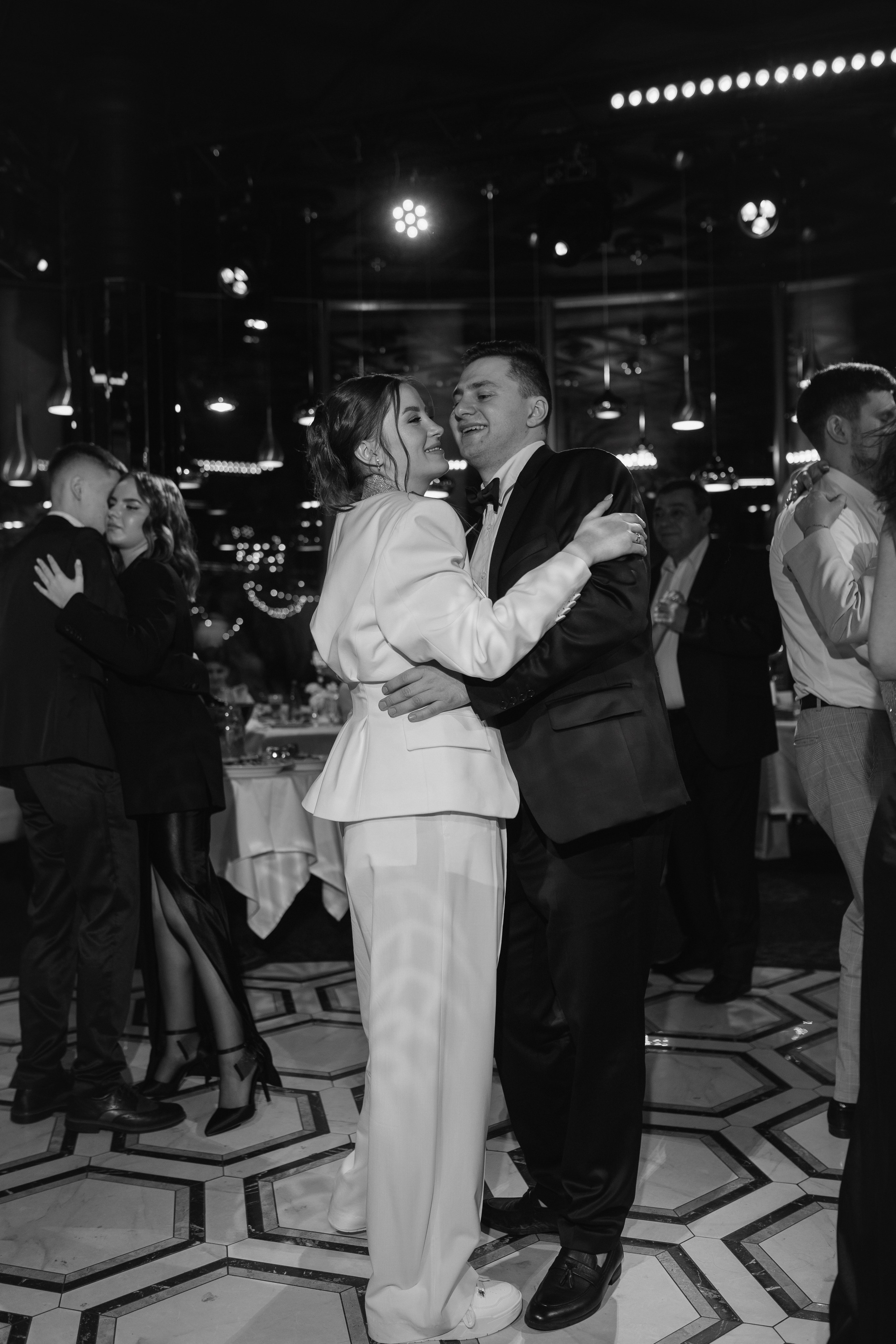 Анна и Роман. Виктория Кинкладзе