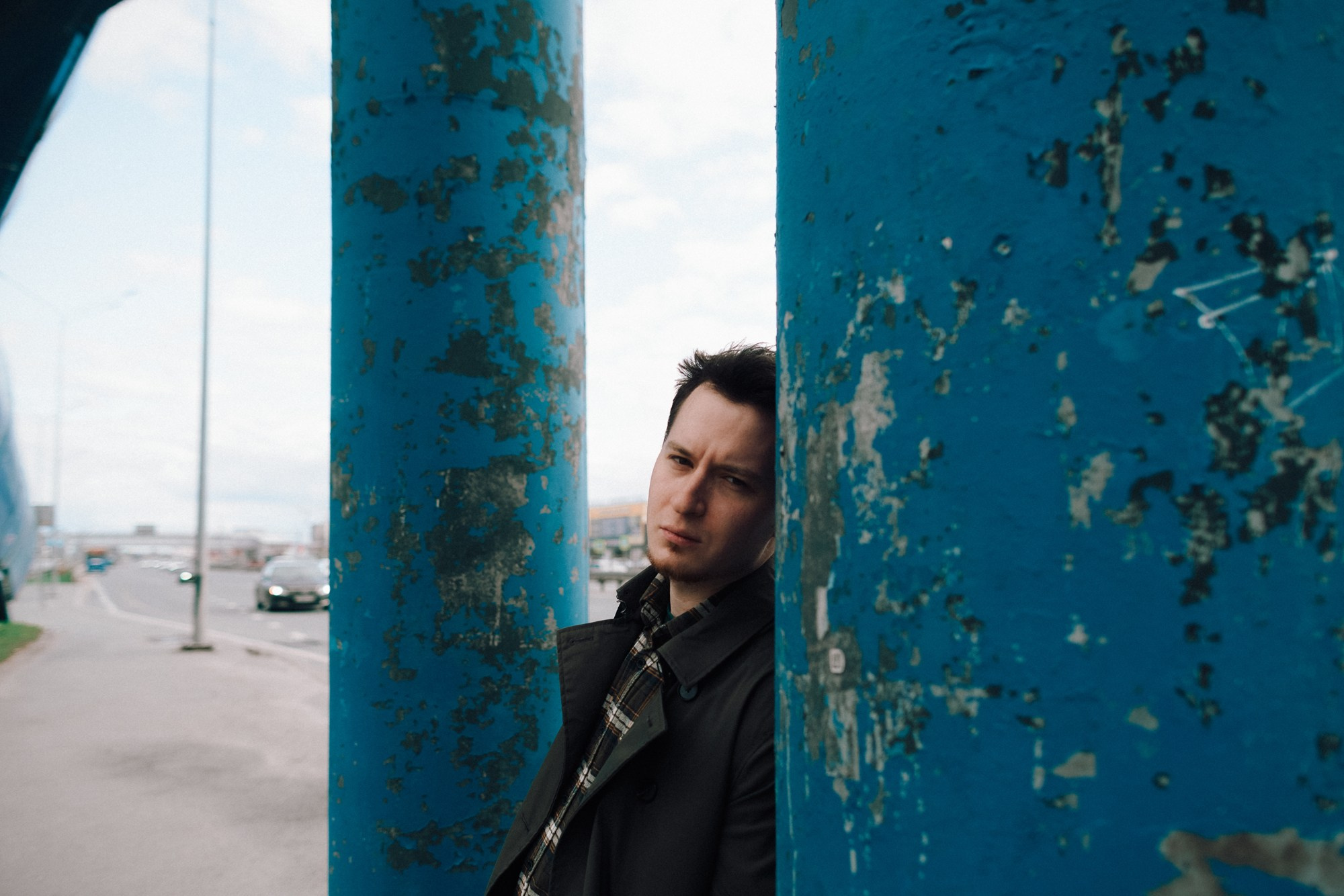 Фотограф Тюмень Дарья Мустафина — Мужская фотосессия на улицах Тюмени. Портретный фотограф Тюмень Дарья Мустафина