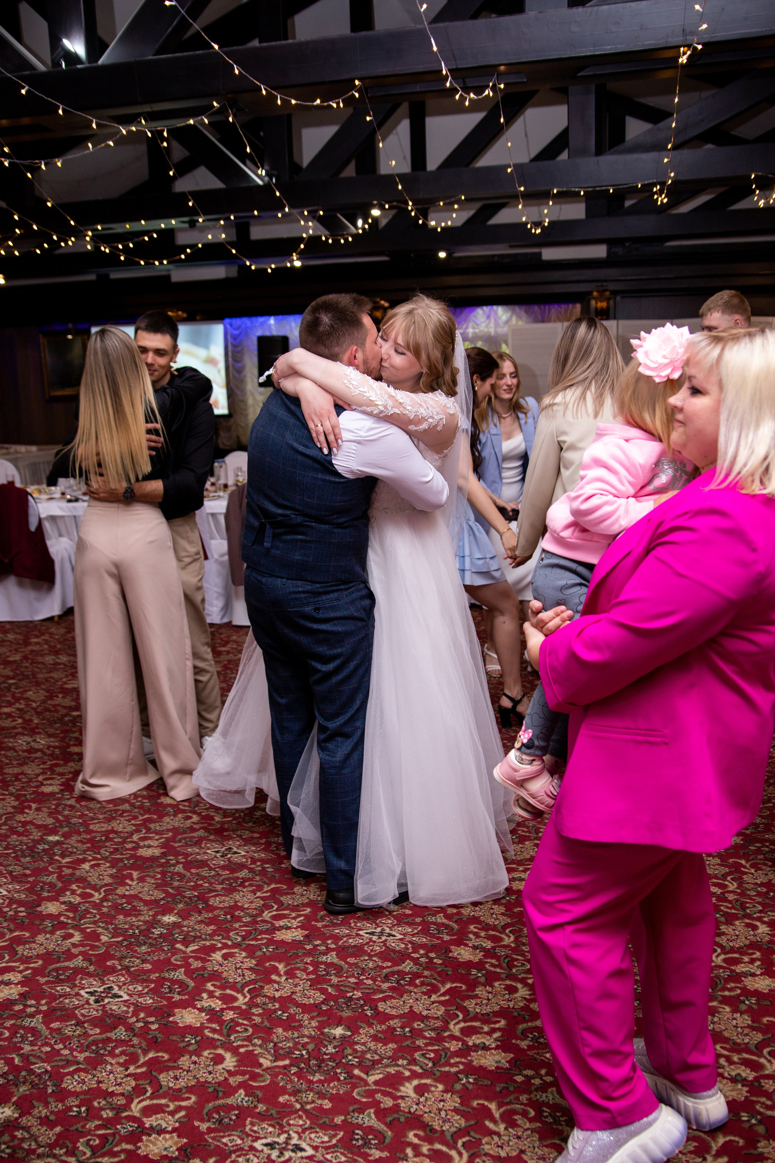 Илья + Юлия. Свадебный и семейный фотограф в Михайловке Полина Крипс