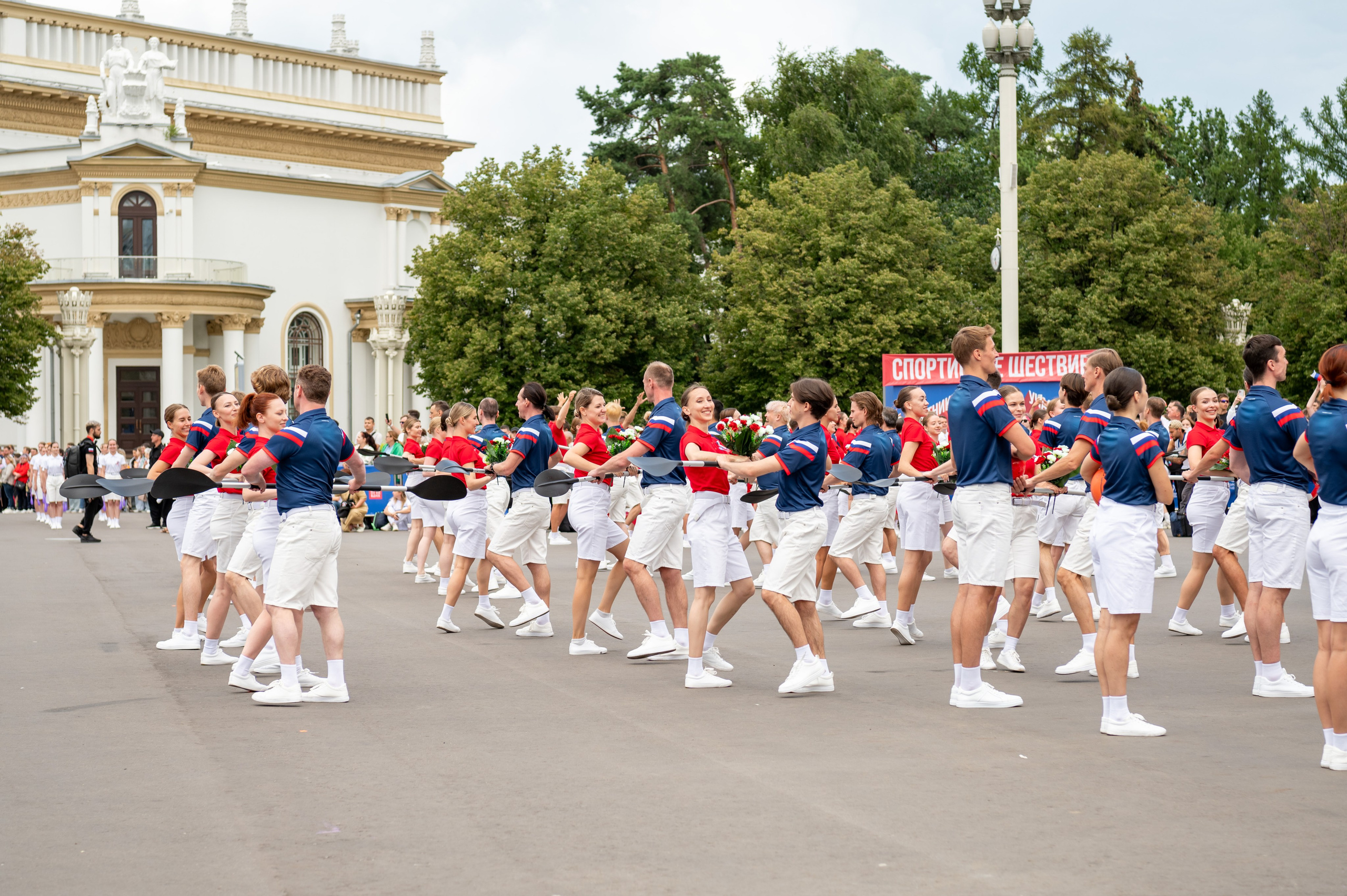 Спортивное шествие посвященное Дню физкультурника!. Детский и семейный фотограф г. Москва Оксана Катаджи