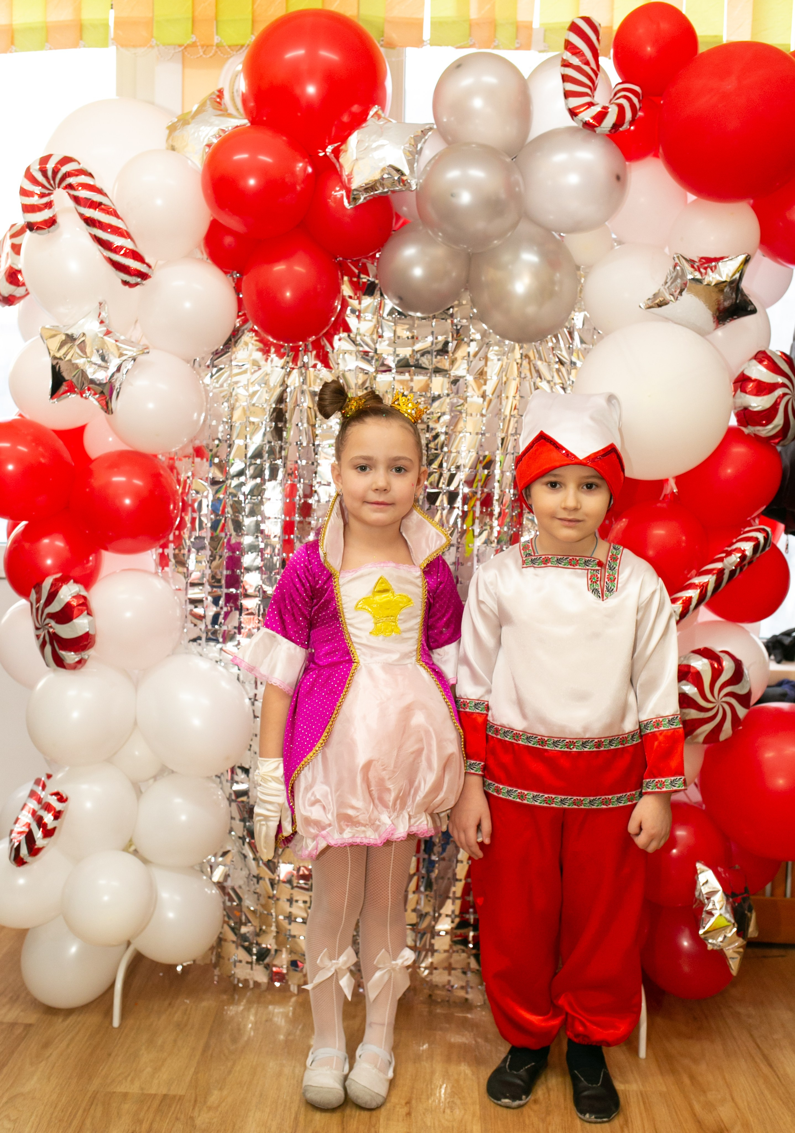 Выпускные и Утренники. Фотограф новорожденных и семейный фотограф НСО г. Бердск Марина Львова