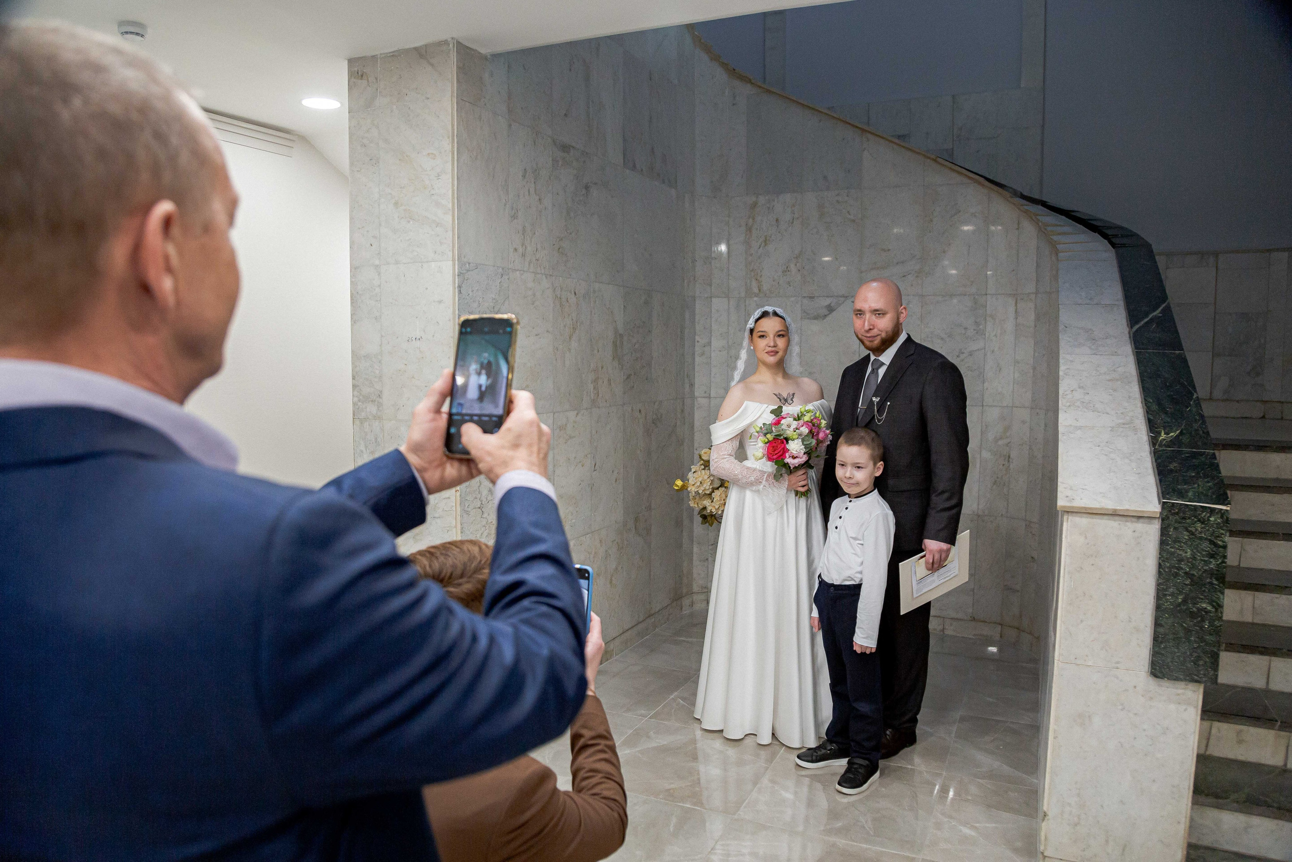 Свадебная фотосъёмка в ЗАГСЕ. Свадебный фотограф видеограф Чебоксары