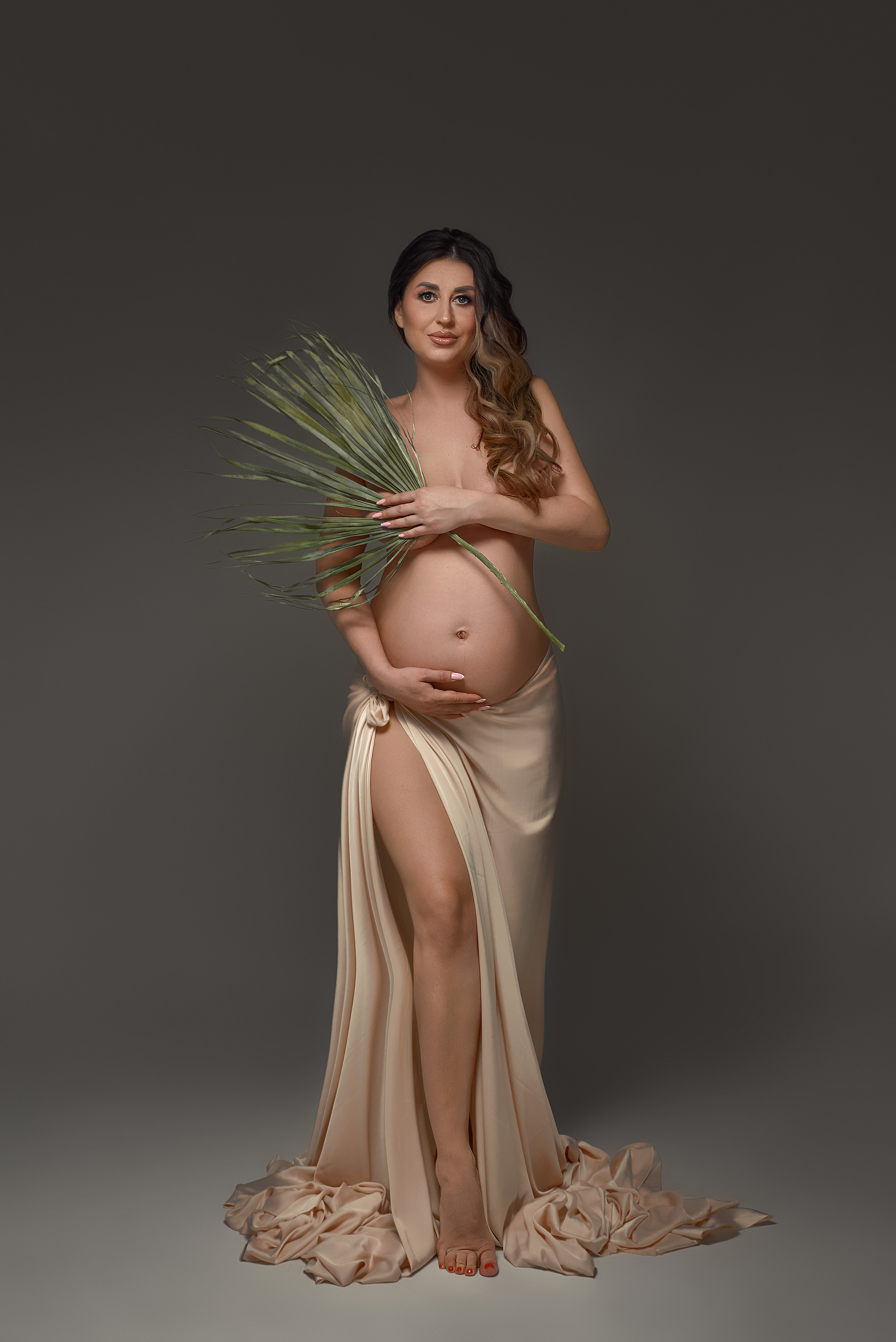 Фотосессия беременности минимализм. Фотограф беременности и новорожденных в Рязани