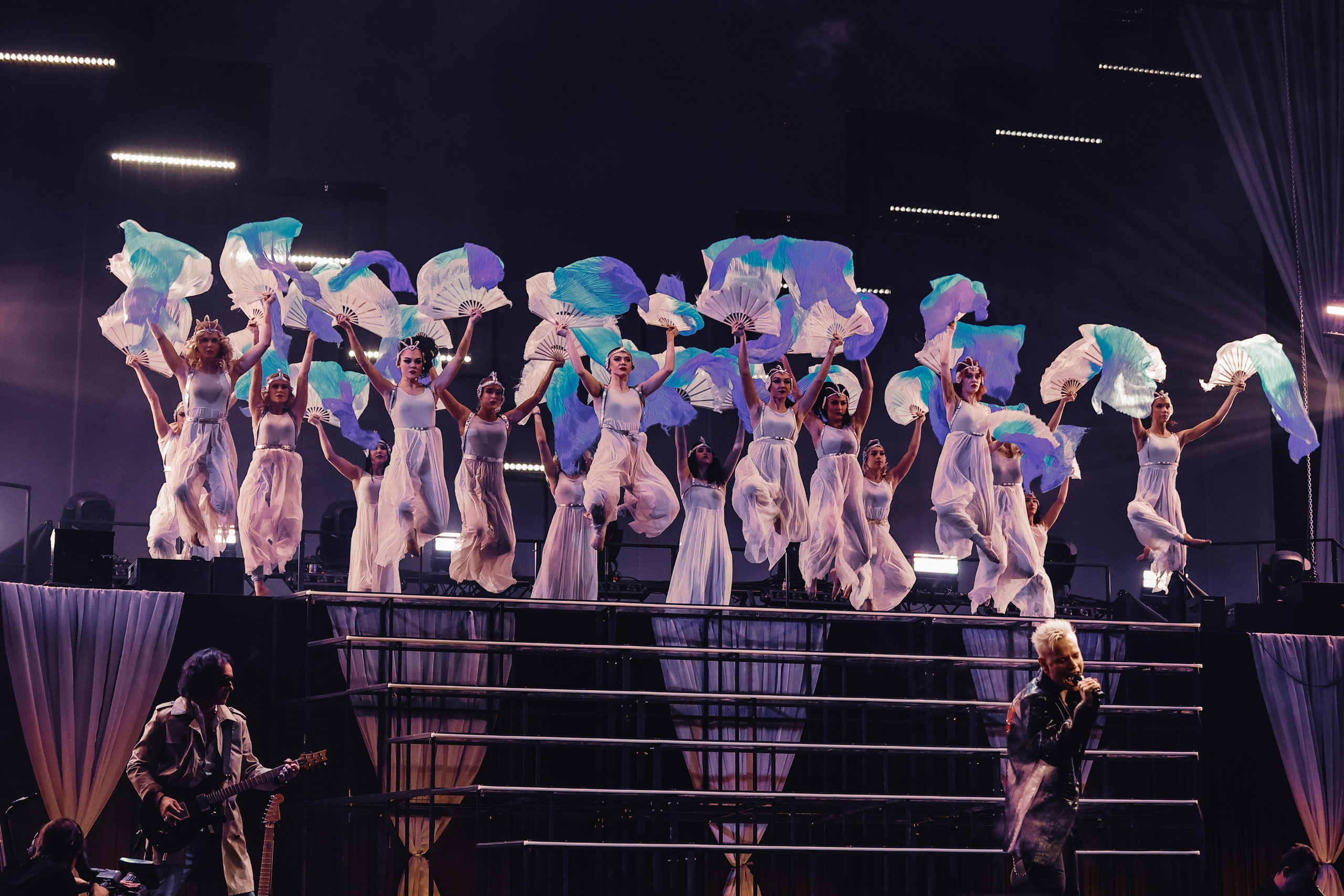 ШАМАН-ОНА МОЯ! @LIVE ARENA