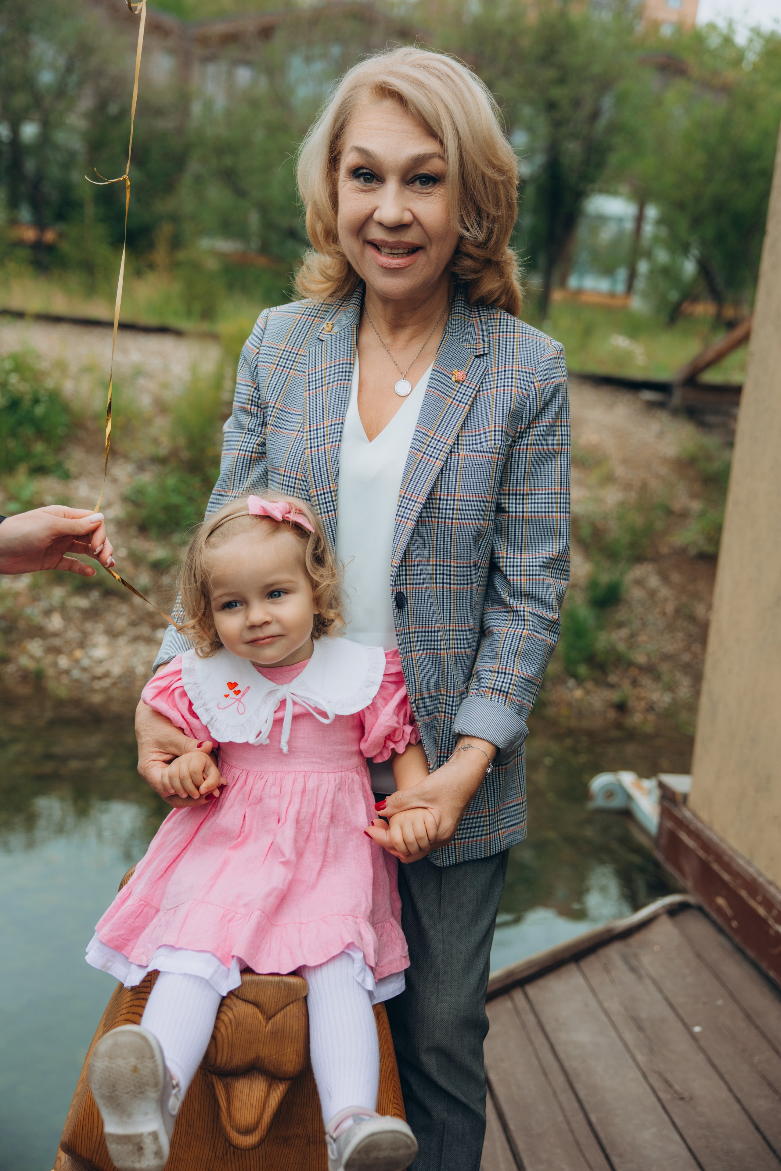 На берегу. Свадебный, семейный фотограф в Иркутске Светлана Макаричева