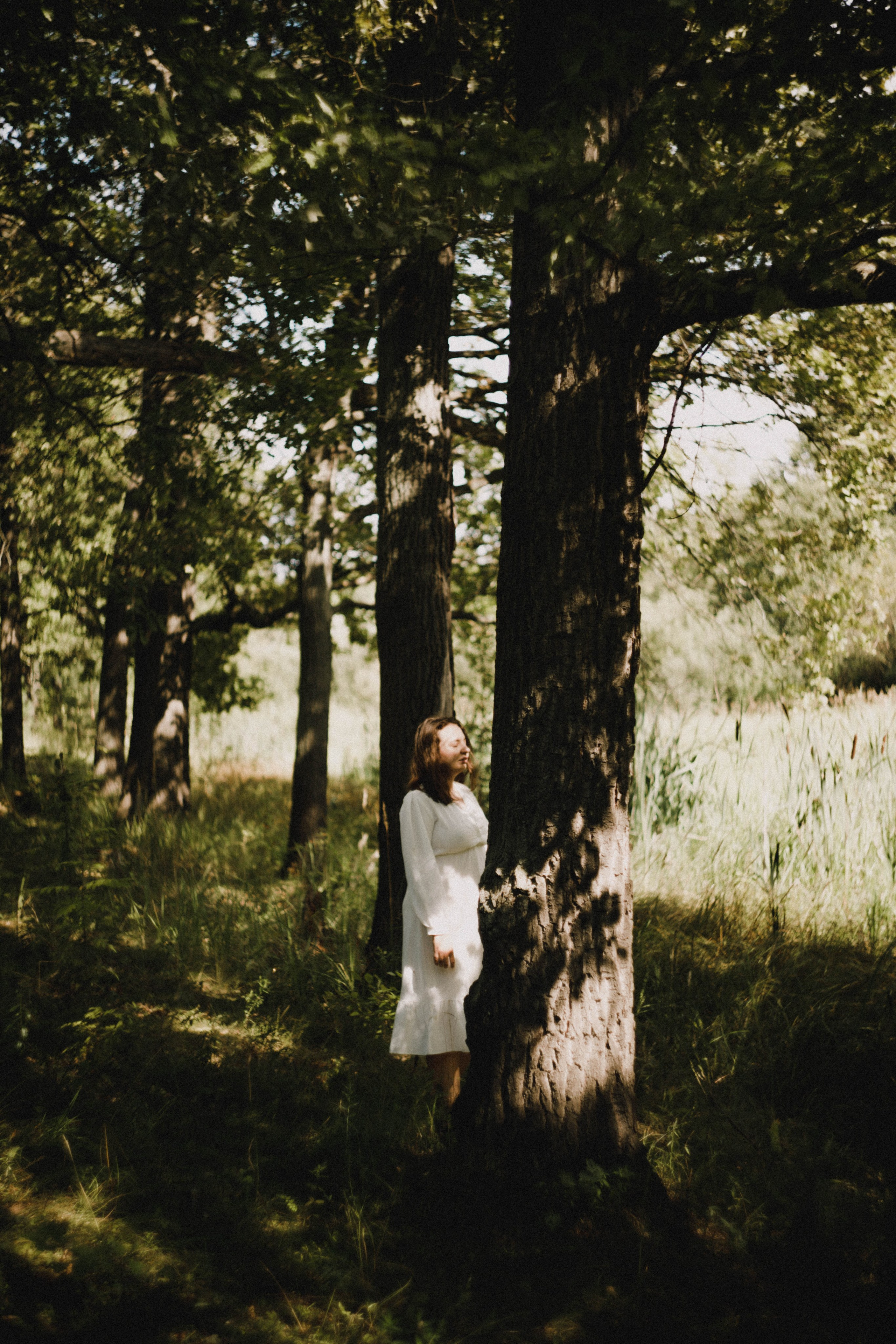 Даша. В тени дубов. Фотограф в Нижнем Новгороде