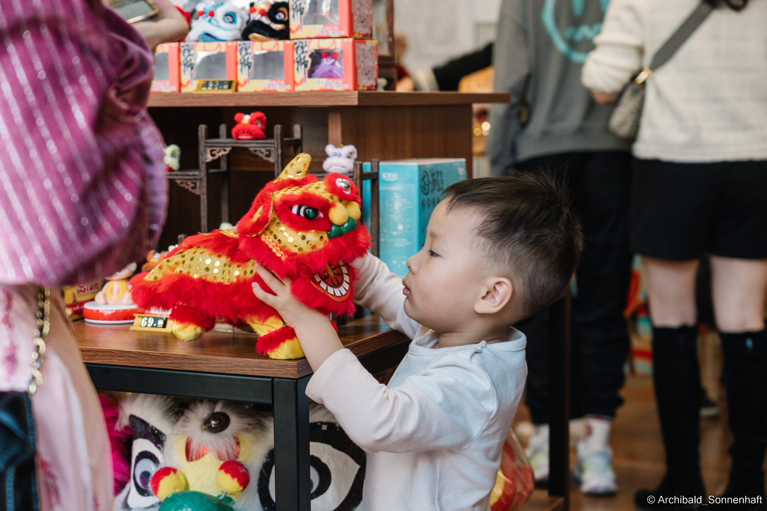 NewSpring. Photographer in Guangzhou, China. Archibald Sonnenhaft