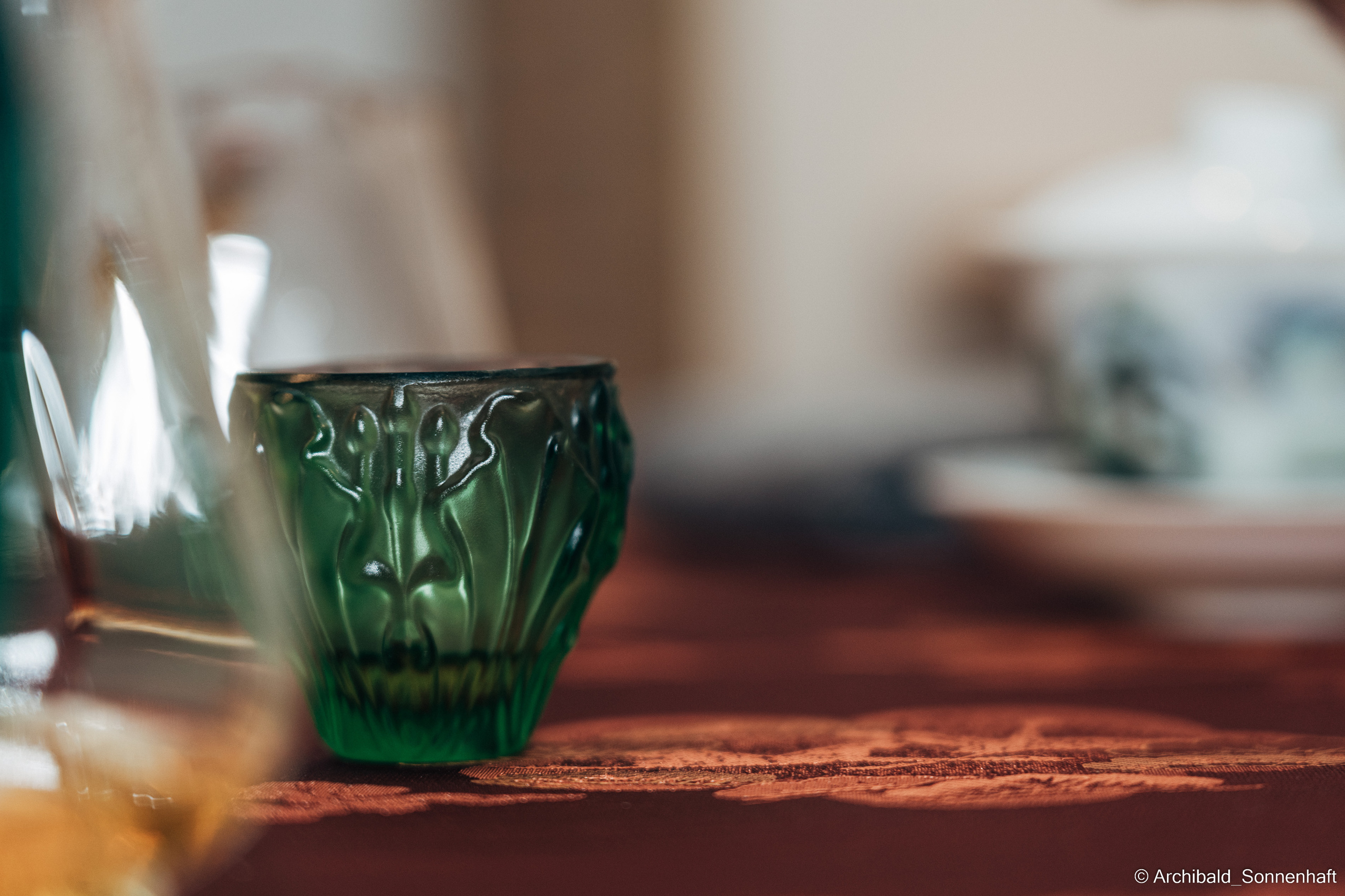 Chinese tea ceremony in Tianjin. Photographer in Guangzhou, China. Archibald Sonnenhaft