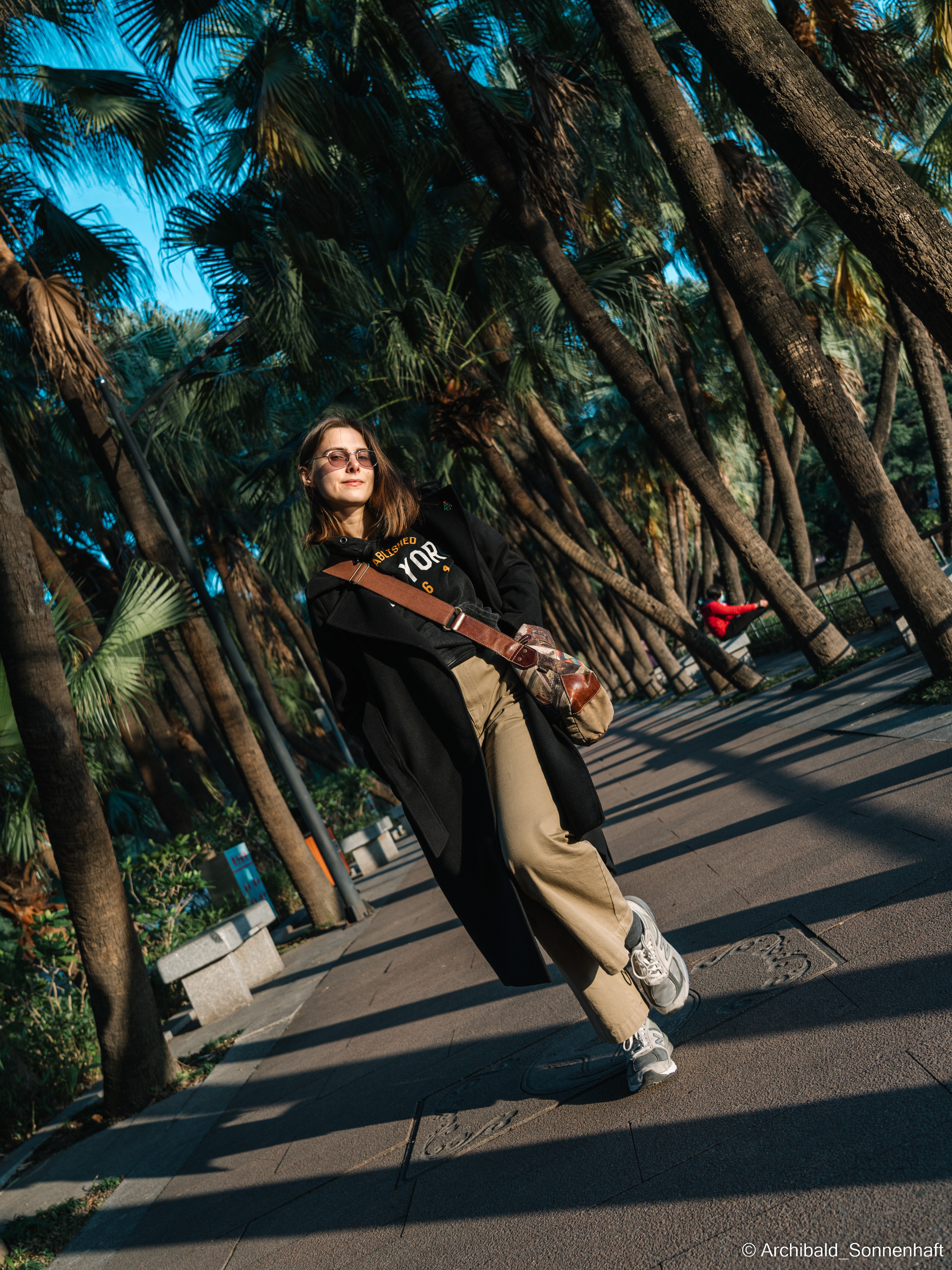 Guangzhou 18. Photographer in Guangzhou, China. Archibald Sonnenhaft