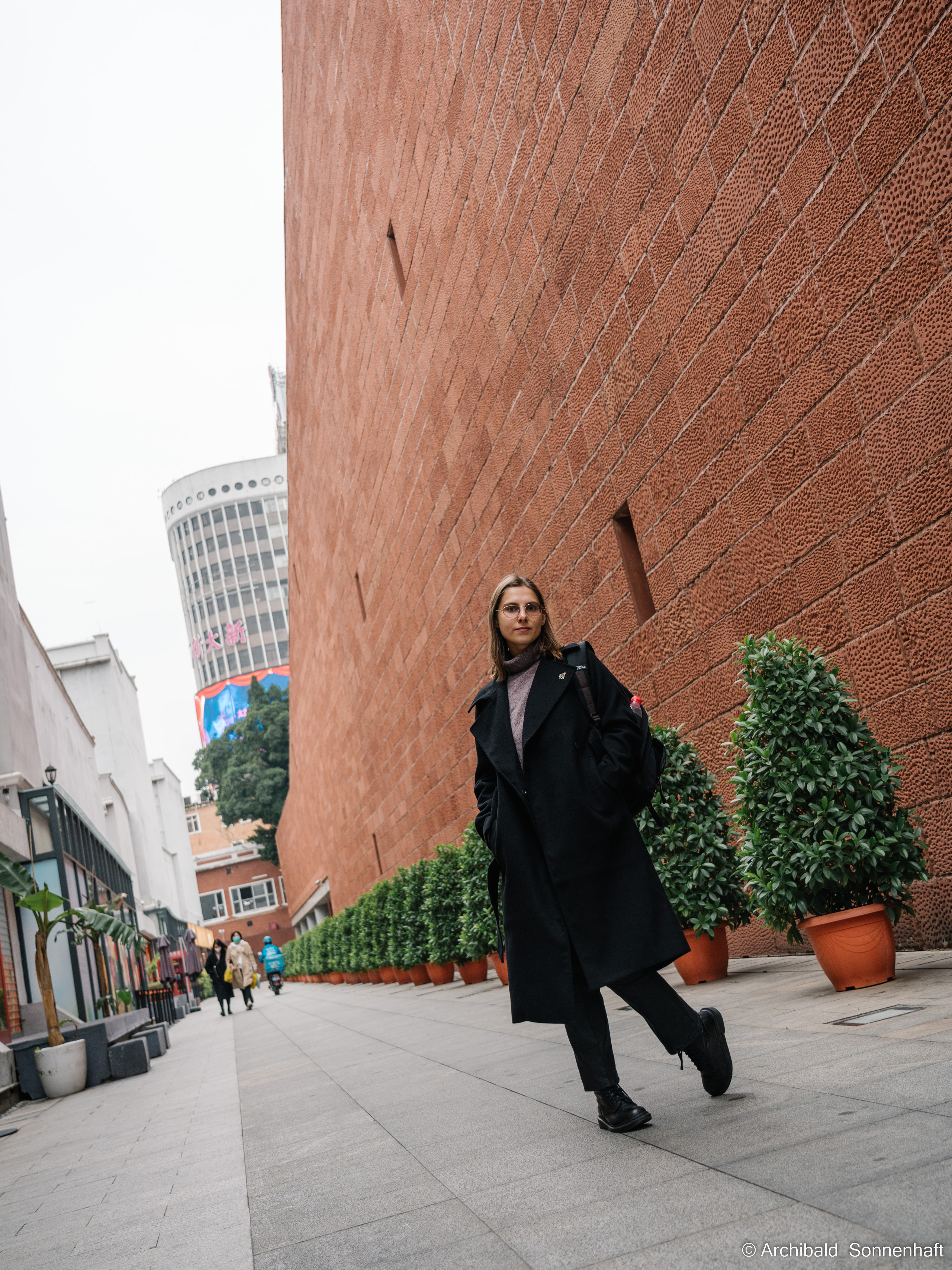 Guangzhou 27. Photographer in Guangzhou, China. Archibald Sonnenhaft