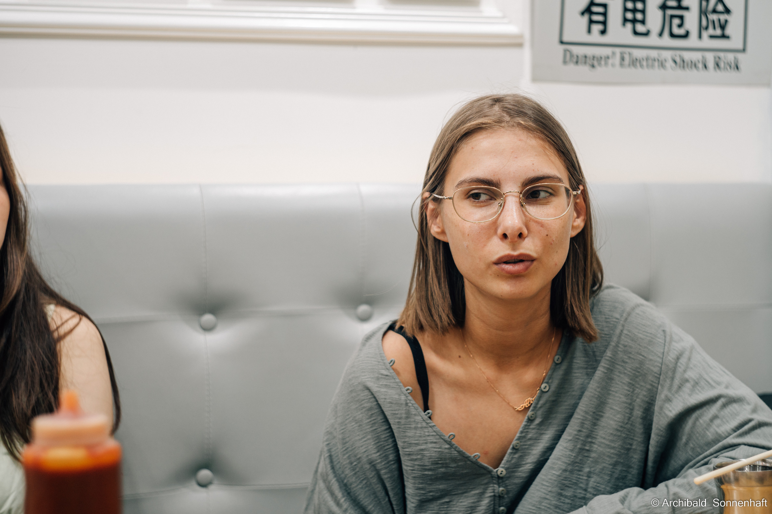 Calligraphy, Korean food and Black swans. Photographer in Guangzhou, China. Archibald Sonnenhaft