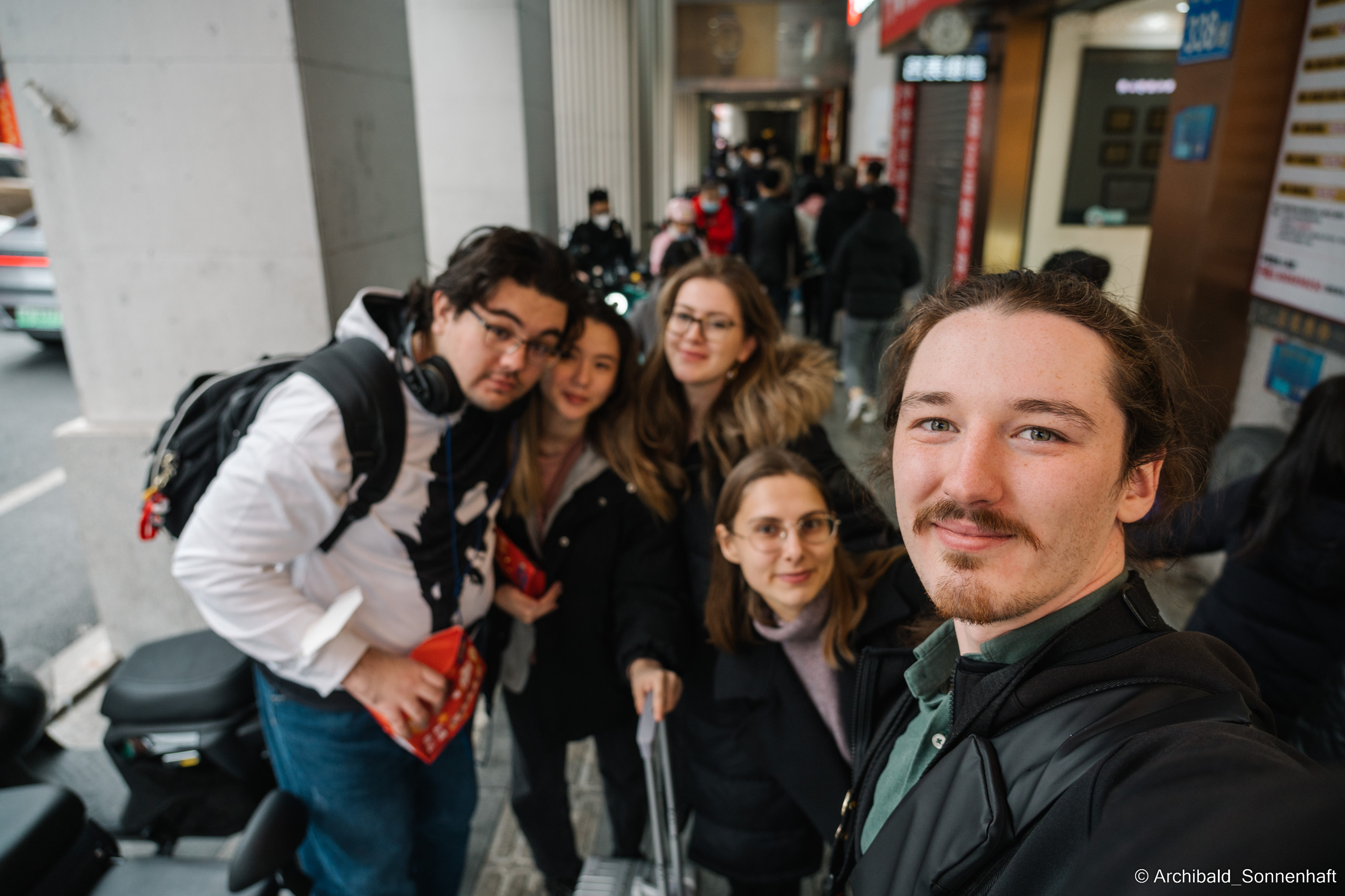 Guangzhou 27. Photographer in Guangzhou, China. Archibald Sonnenhaft